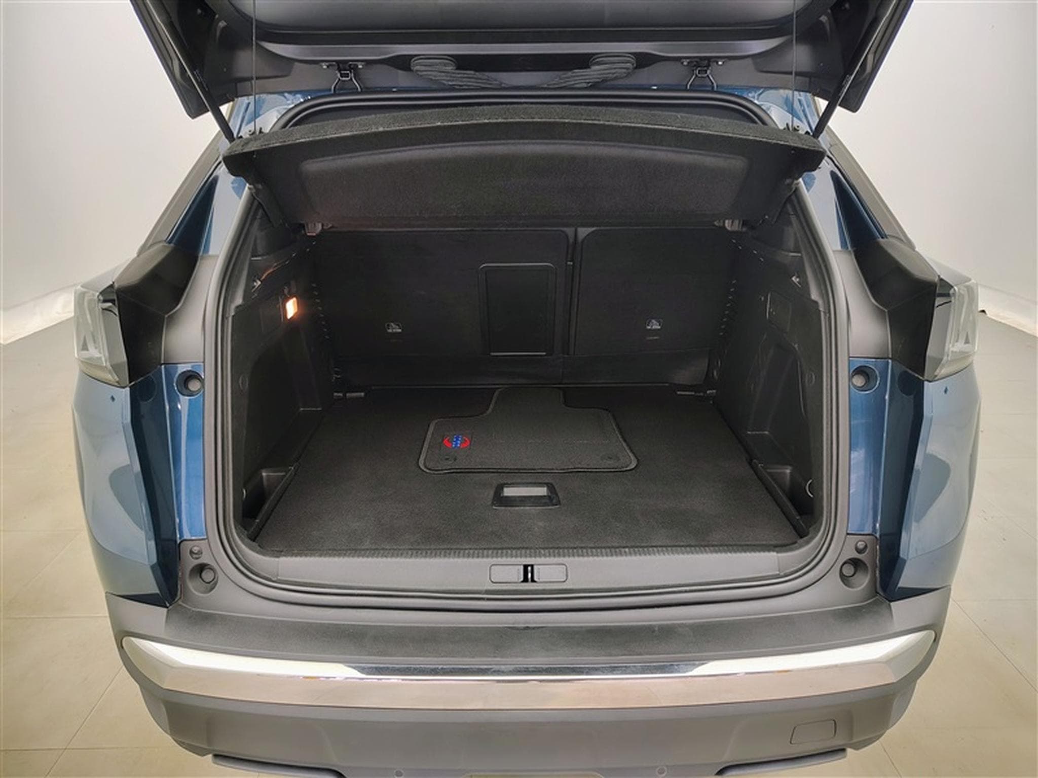 Peugeot 3008 1.2 PureTech Allure Pack S-CUIR / NAVI / CAMERA / CARPLAY (2023) - Photo 14