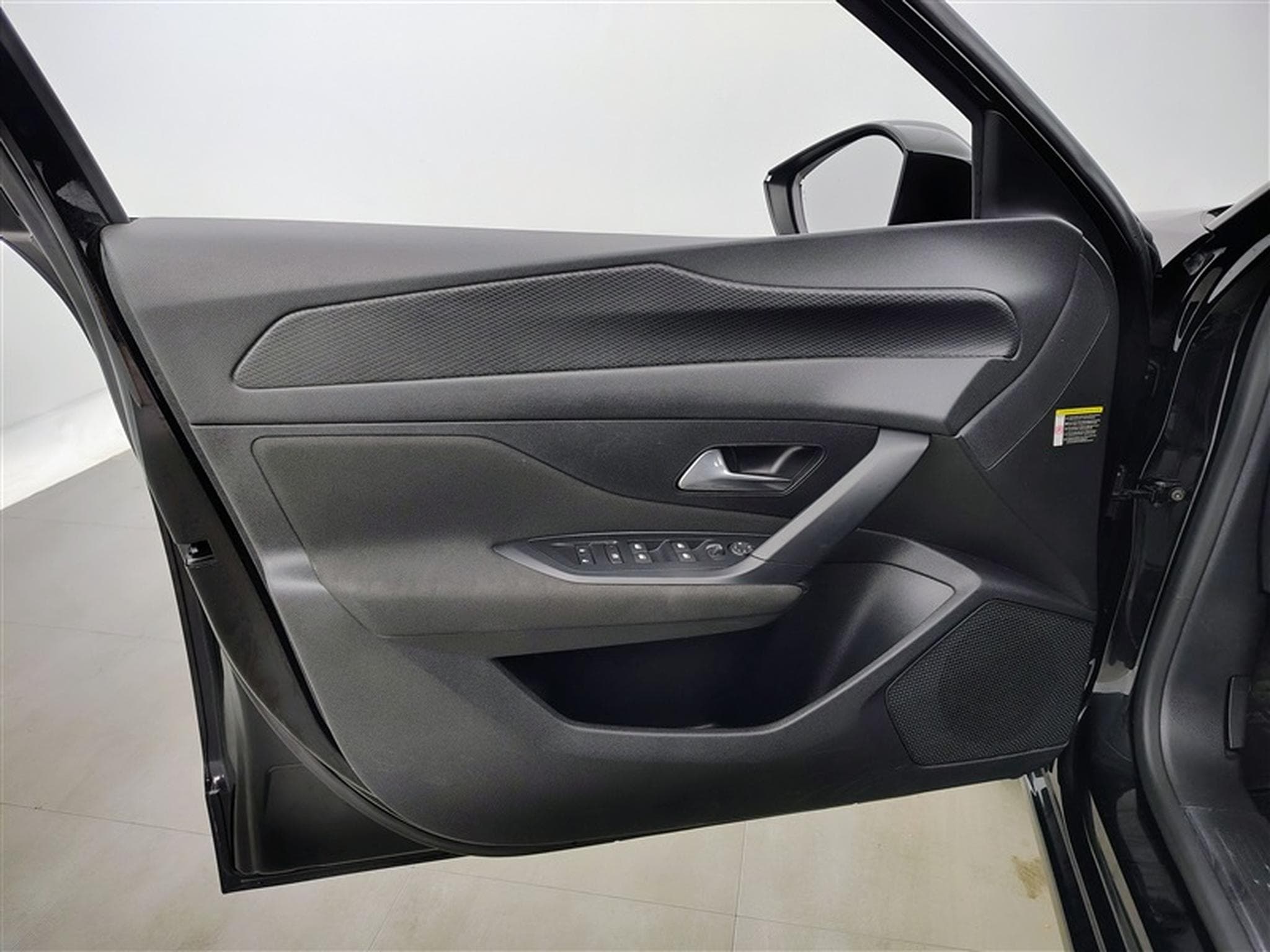 Peugeot 308 SW 1.2 PureTech 130cv EAT8 Active NAVI / FULL LED / PDC AR (2023) - Photo 17