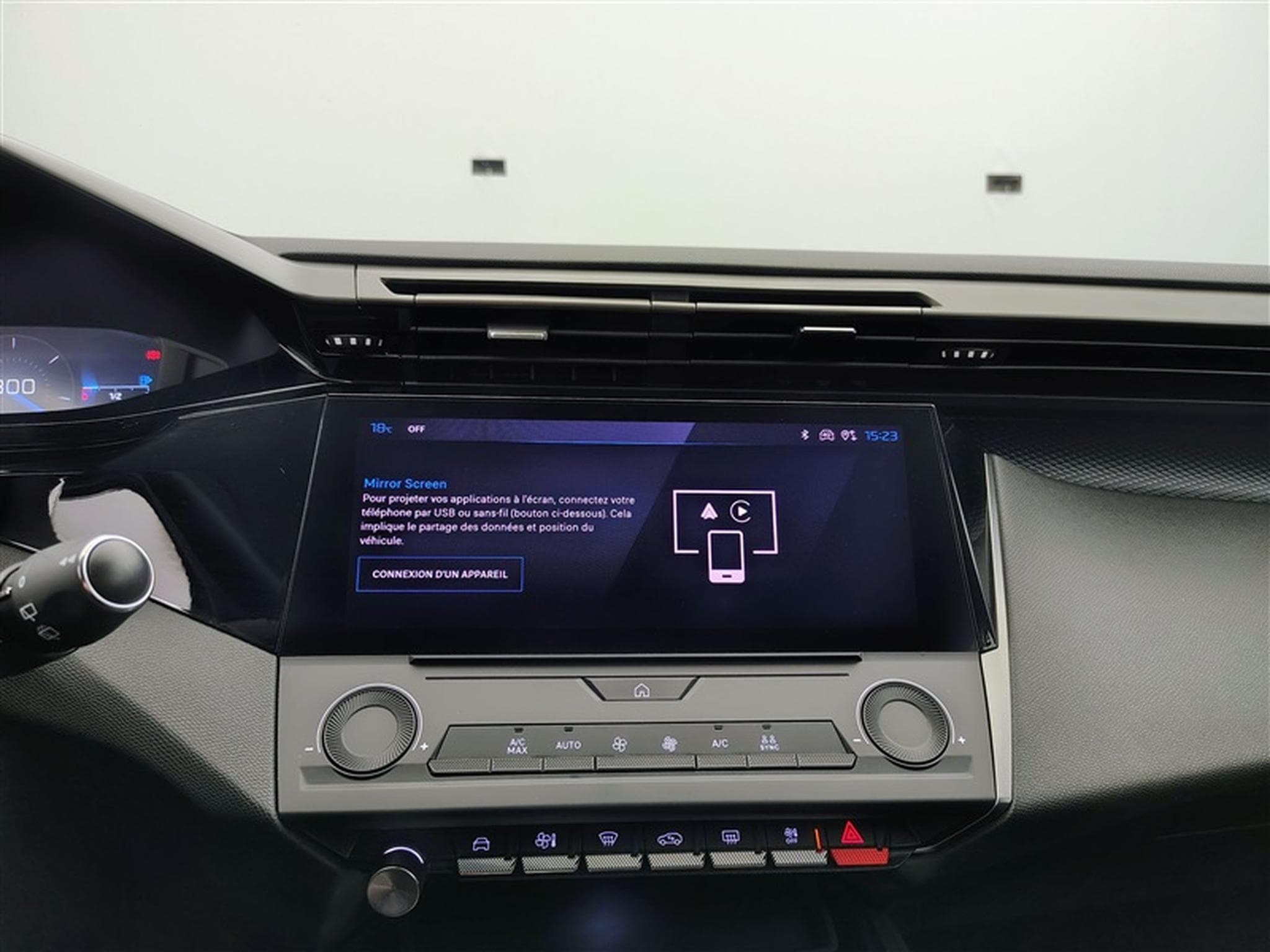 Peugeot 308 SW 1.2 PureTech 130cv EAT8 Active NAVI / FULL LED / PDC AR (2023) - Photo 20