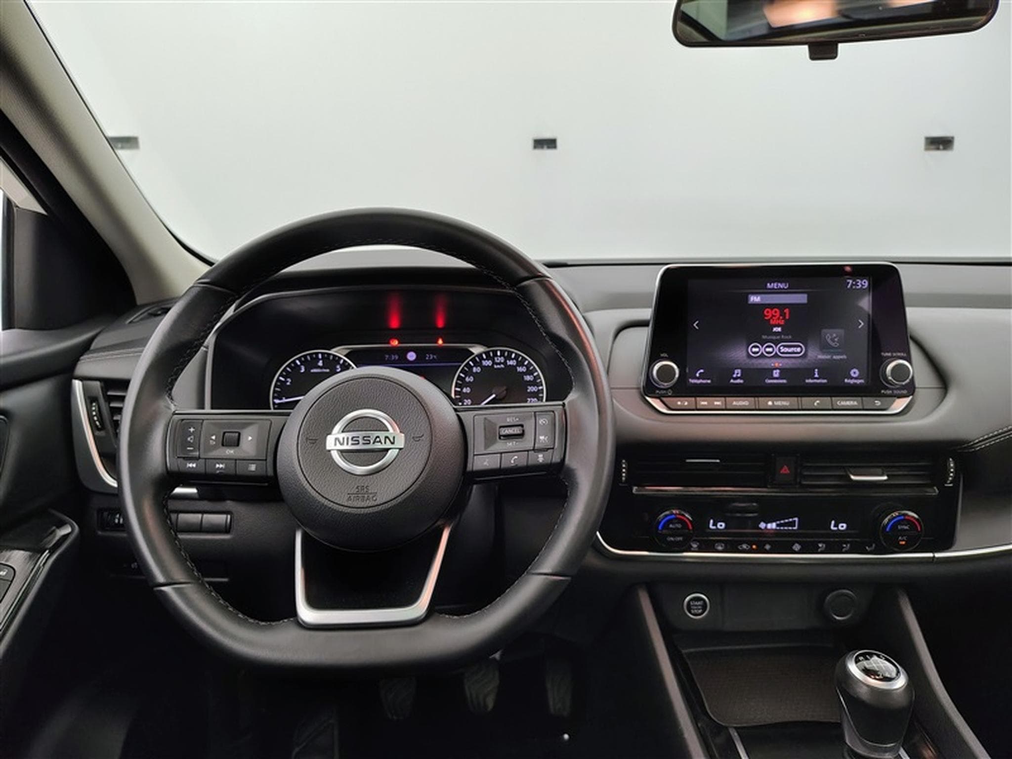 Nissan Qashqai 1.3 DIG-T MHEV N-Connecta (2022) - Photo 9