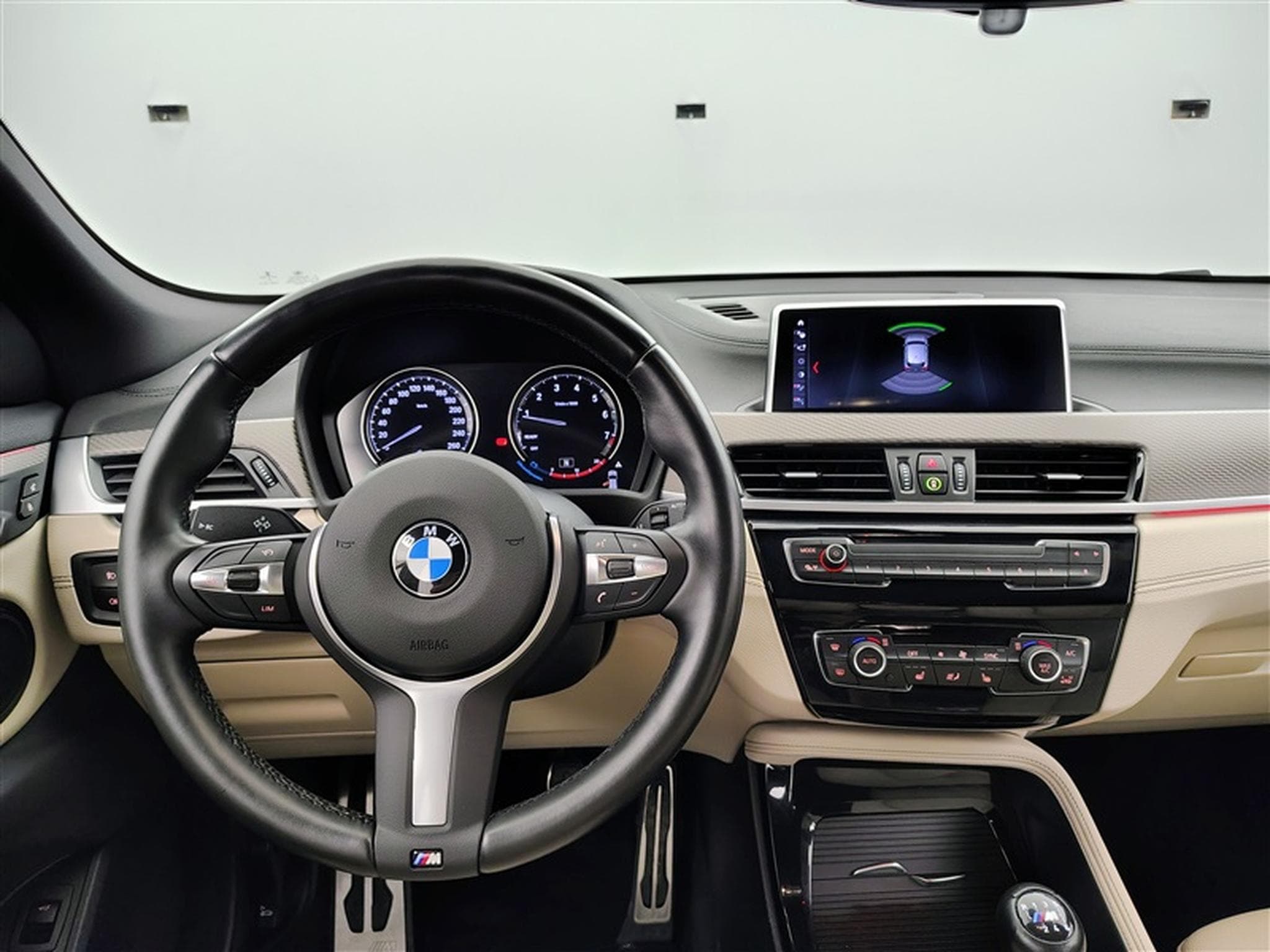 BMW X2 1.5i sDrive18 M-SPORT/CUIR/NAVI/FULL LED/JA19 (2022) - Photo 9