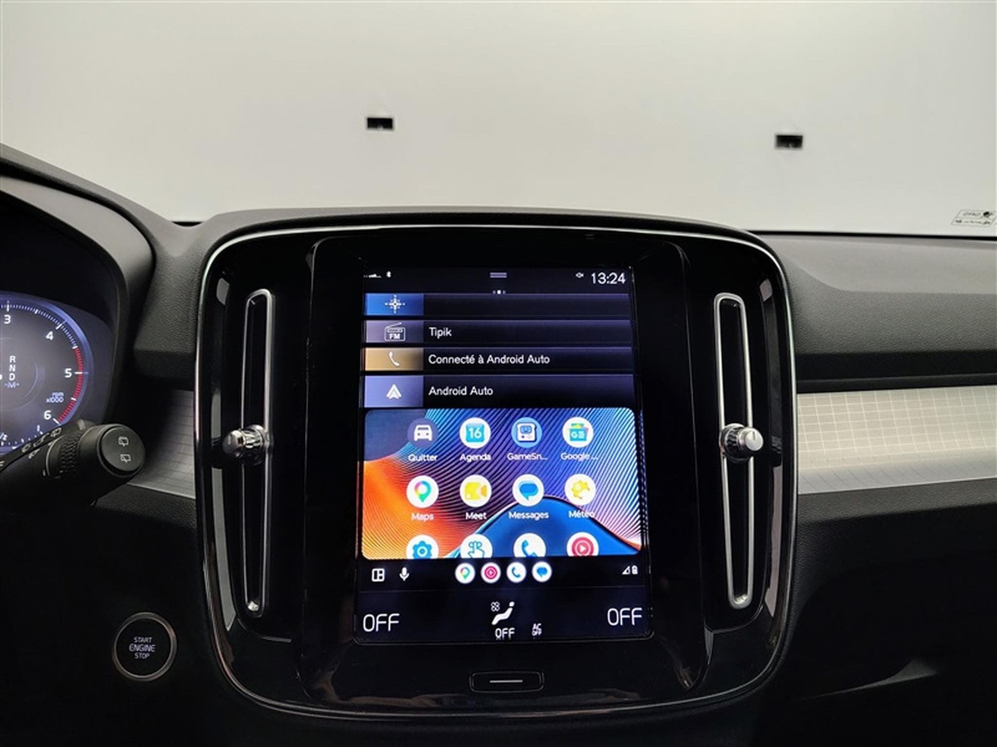 Volvo XC40 2.0 D3 Momentum Pro Geartronic Navi / Led (2021) - Photo 21