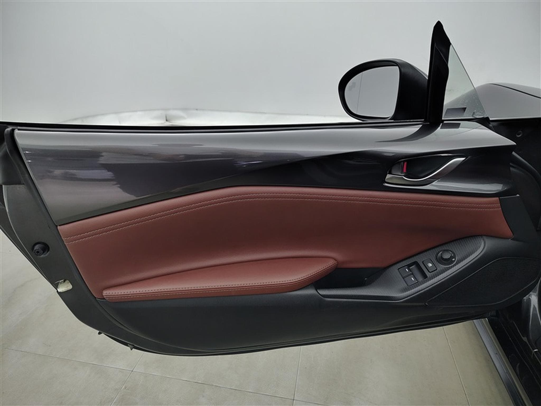 Mazda MX-5 RF 1.5i Skyactiv-G Skydrive (2018) - Photo 16