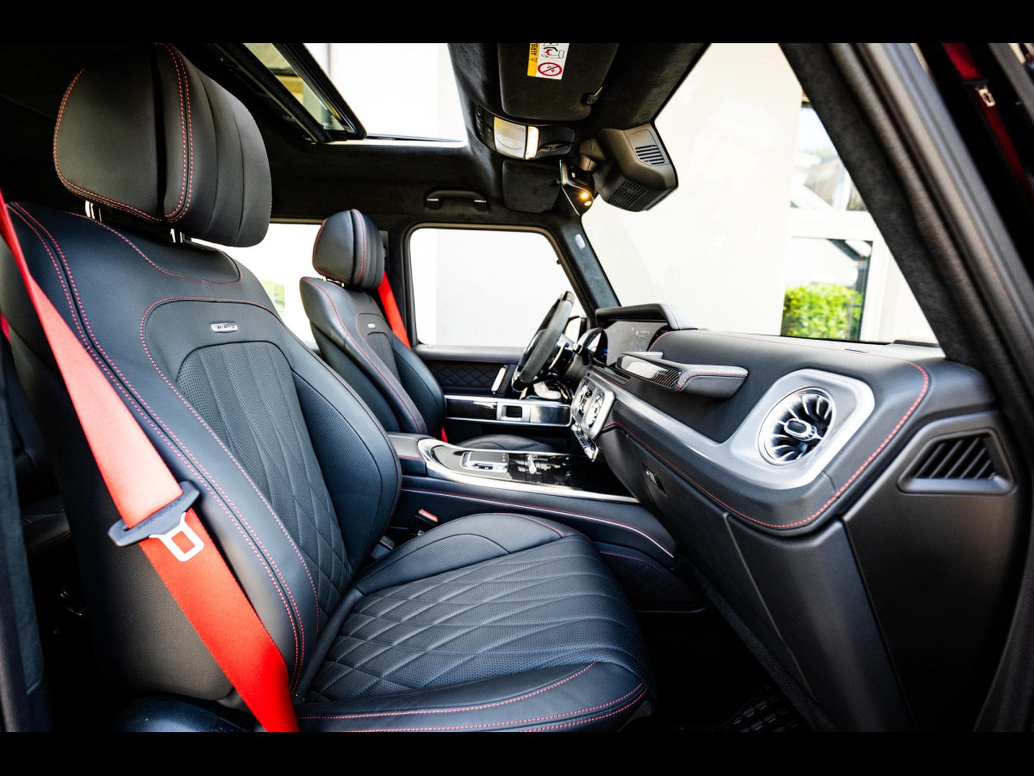 Mercedes G 63 AMG V8 BI-TURBO (FACELIFT) – PACK NIGHT - OBSIDIAN BLACK METALLI (2025) - Photo 18