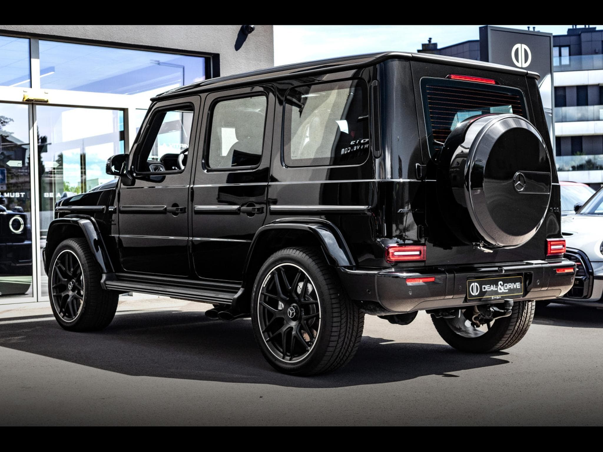 Mercedes G 63 AMG V8 BI-TURBO (FACELIFT) – PACK NIGHT - OBSIDIAN BLACK METALLI (2025) - Photo 3