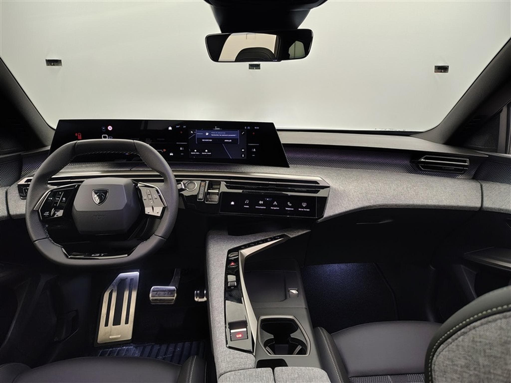 Peugeot 5008 1.2 HYBRID 145cv e-DSC6 GT 7pl. NAVI / FULL LED / PANO / CAM (2025) - Photo 8