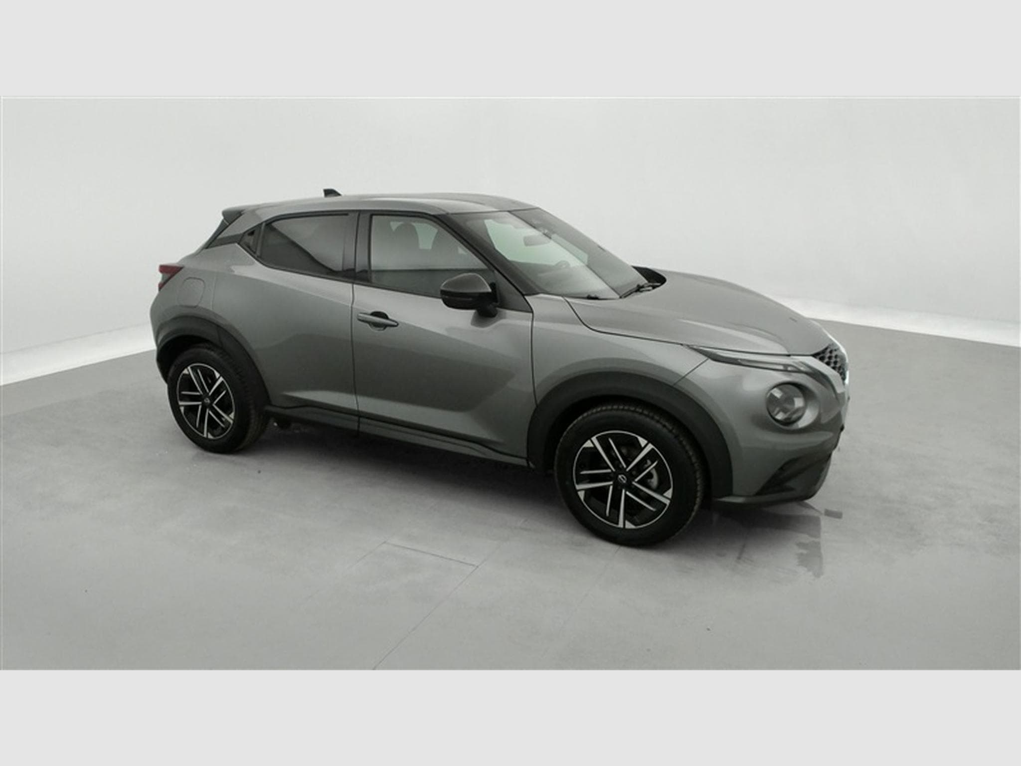 Nissan Juke 1.0 DIG-T 114cv N-Connecta NAVI / FULL LED / CAMERA / JA 17" (2025) - Photo 22
