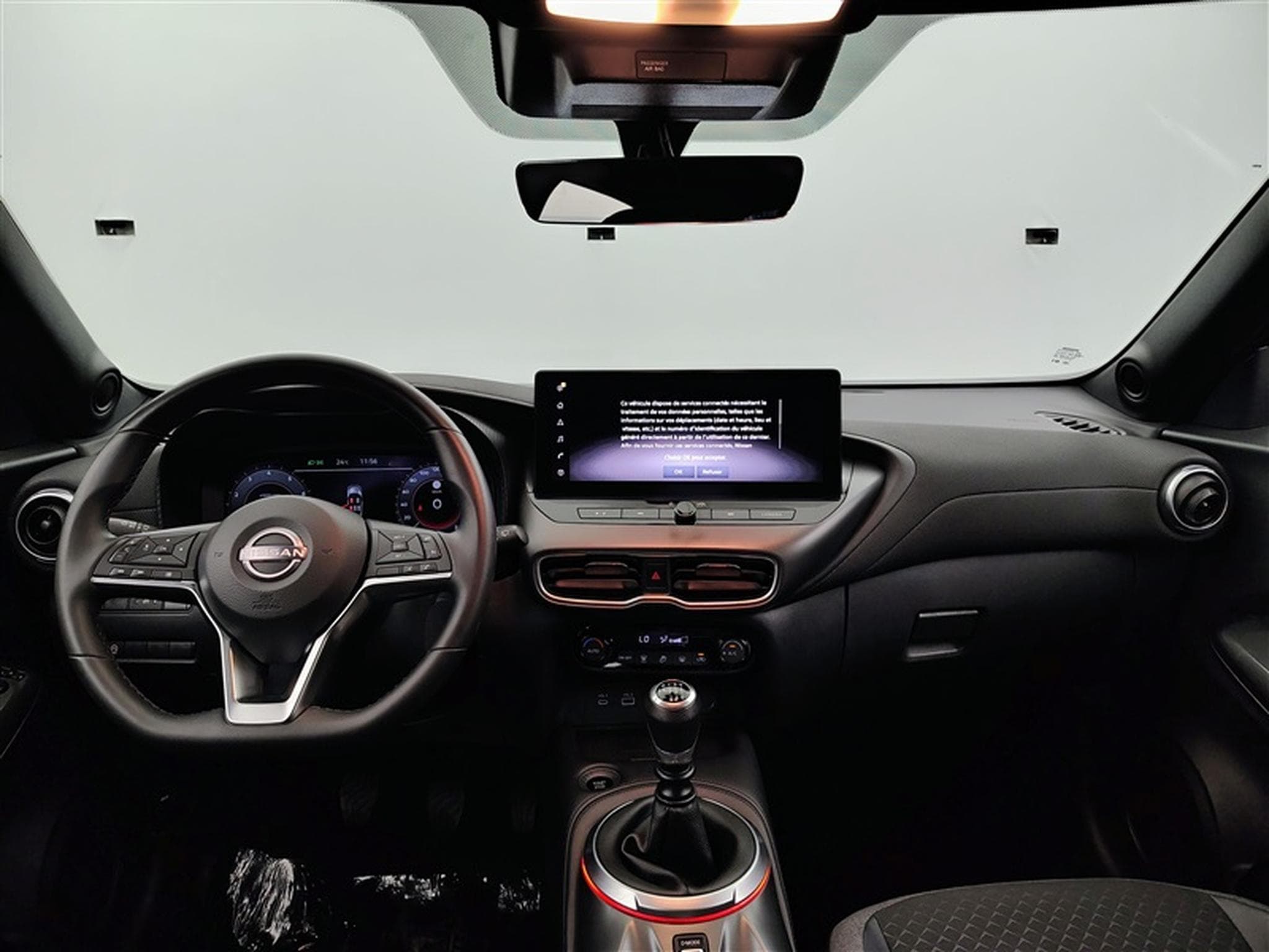 Nissan Juke 1.0 DIG-T 114cv N-Connecta NAVI / FULL LED / CAMERA / JA 17" (2025) - Photo 8