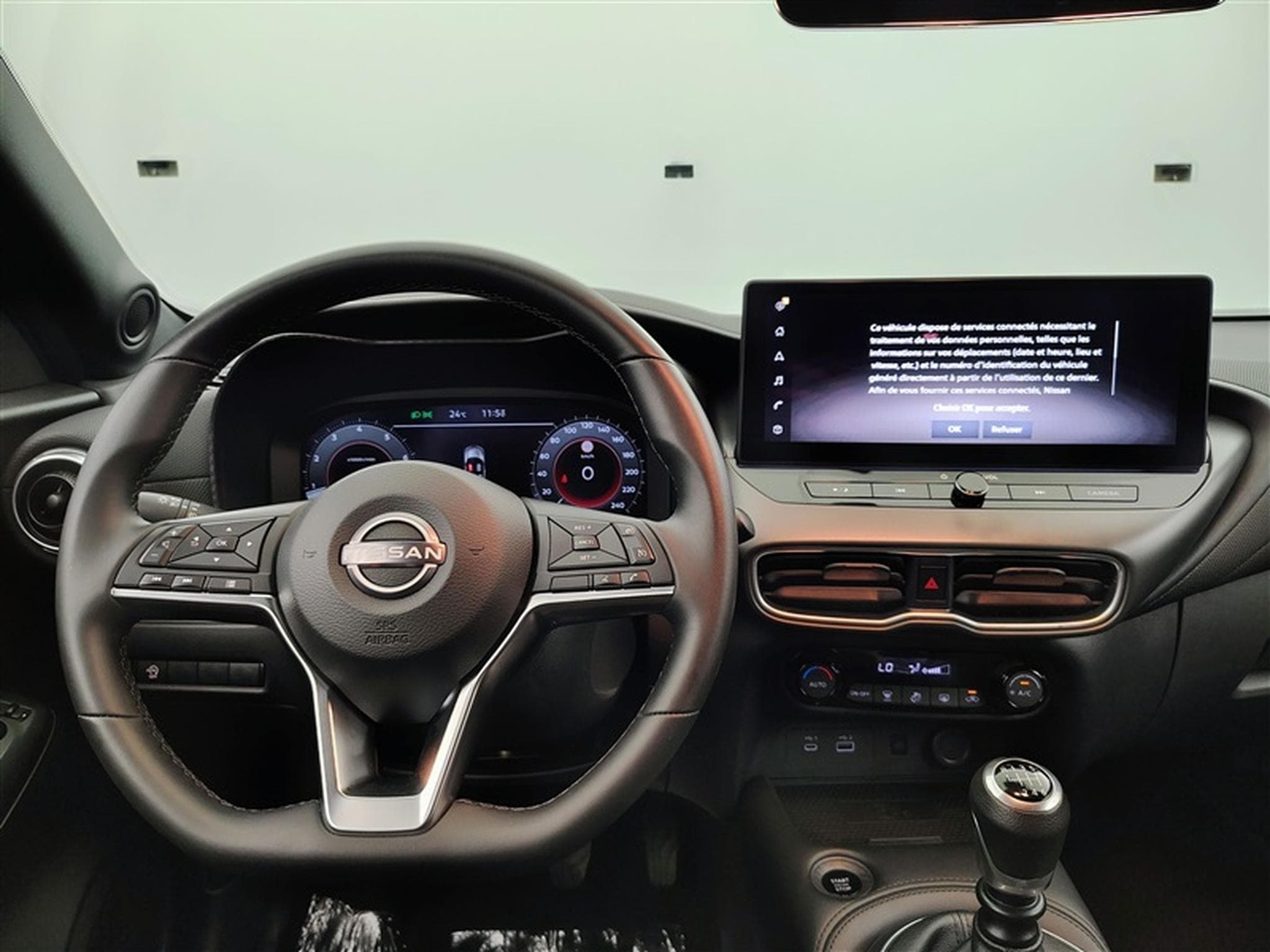 Nissan Juke 1.0 DIG-T 114cv N-Connecta NAVI / FULL LED / CAMERA / JA 17" (2025) - Photo 9