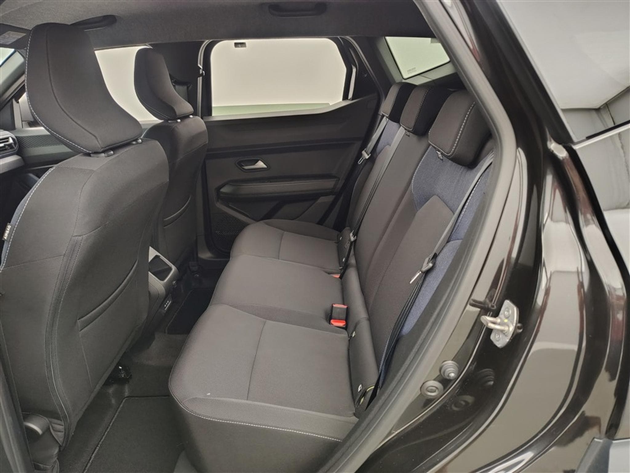 Dacia Duster 1.2 TCe Journey (2024) - Photo 13