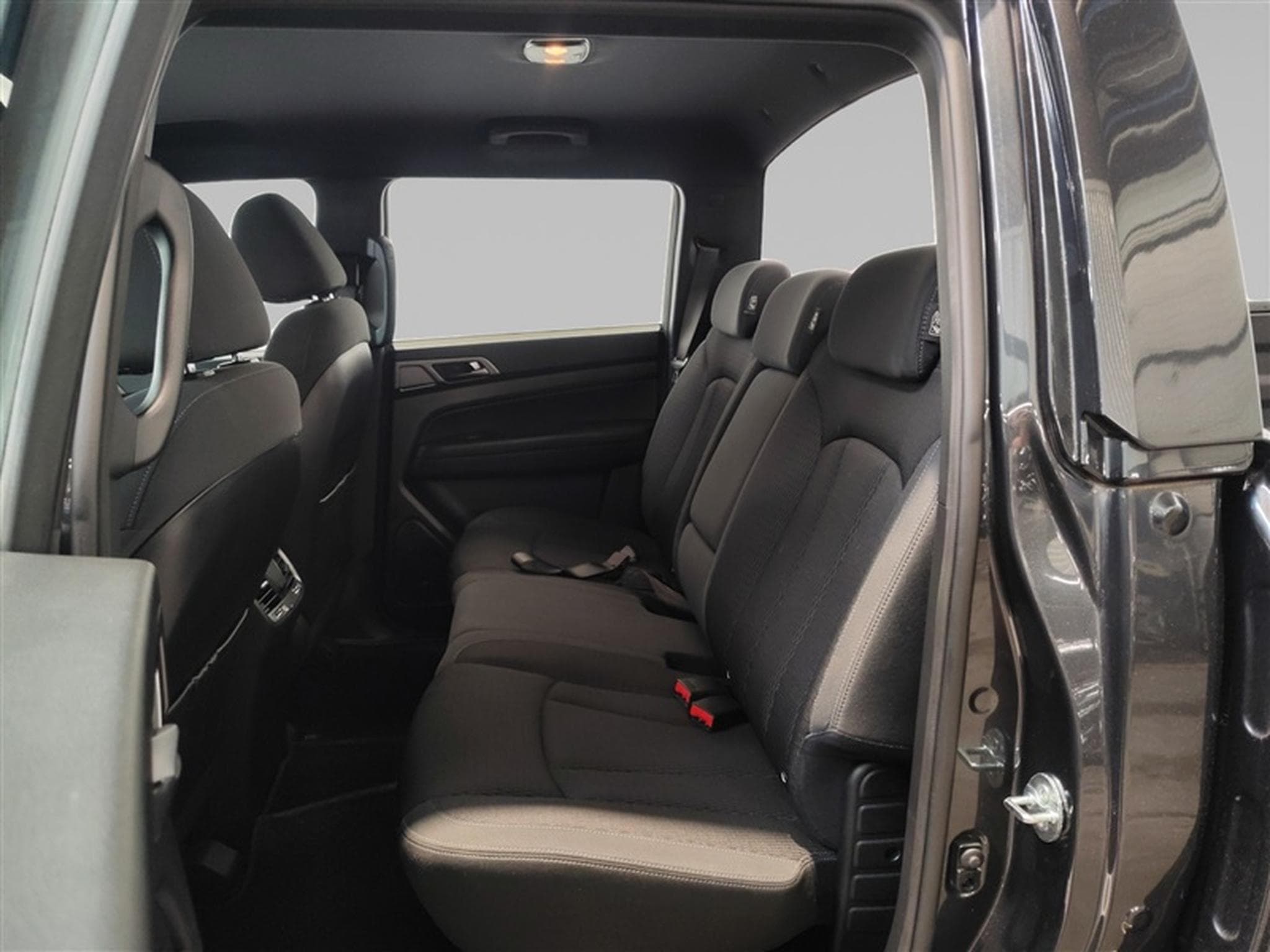 KGM Musso 2.2 TD 203cv 4x4 PickUp CARPLAY / CAMERA / ATTACHE REMORQUE (2023) - Photo 13