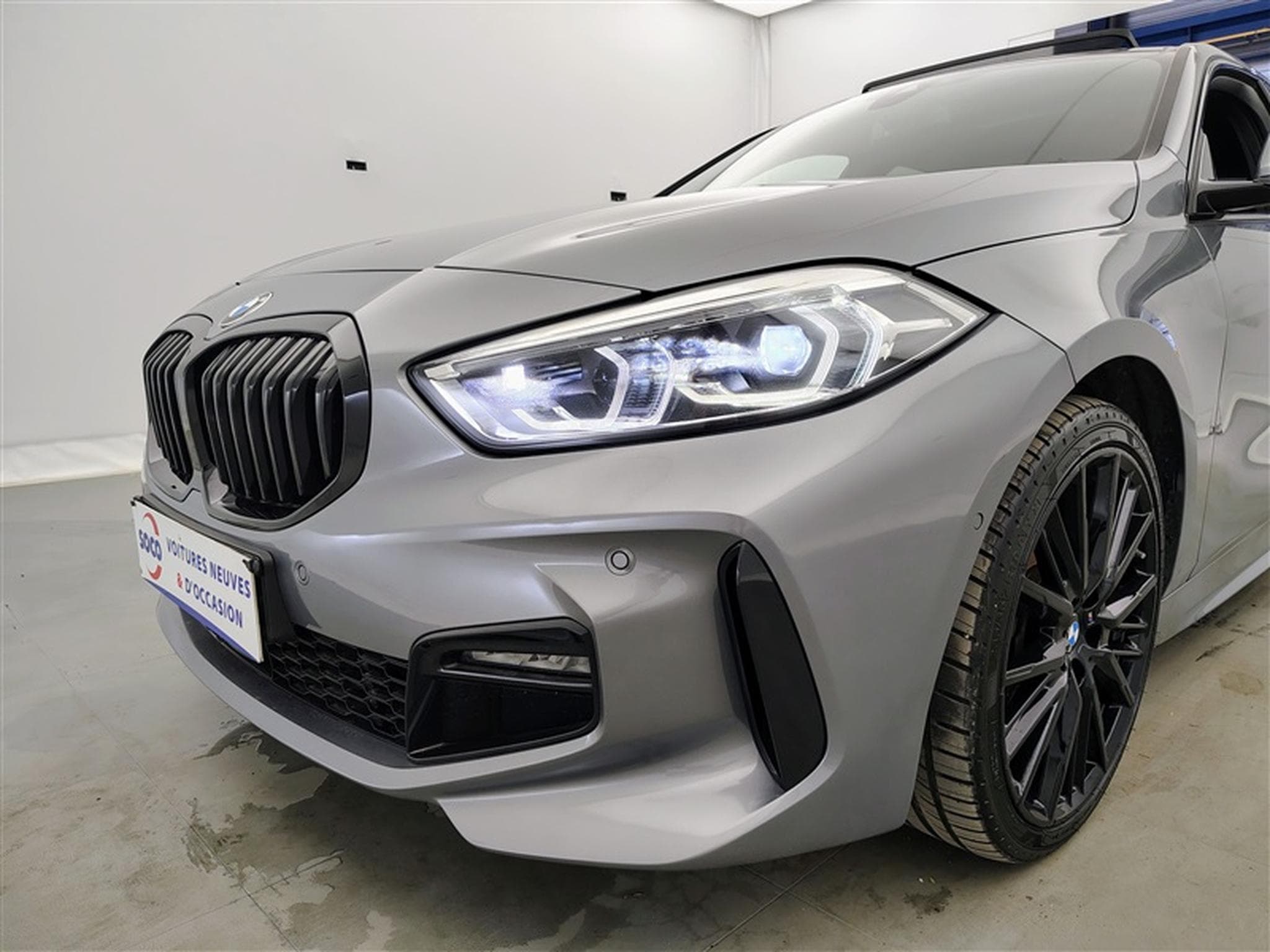 BMW 118 118iA Pack M NAVI / CARPLAY / CAMERA / TO PANO (2024) - Photo 15