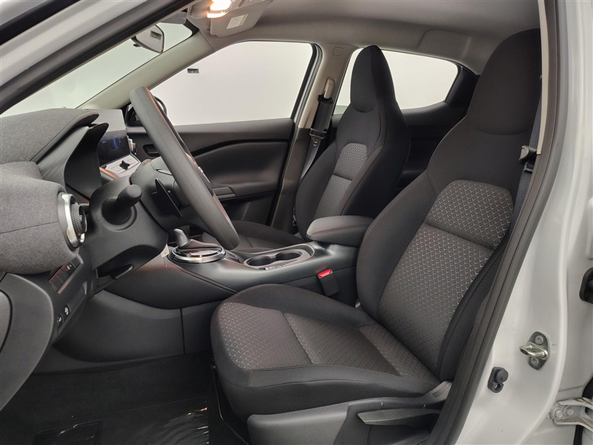 Nissan Juke 1.0 DIG-T 115cv DCT Acenta CARPLAY / FULL LED / CAMERA (2026) - Photo 7