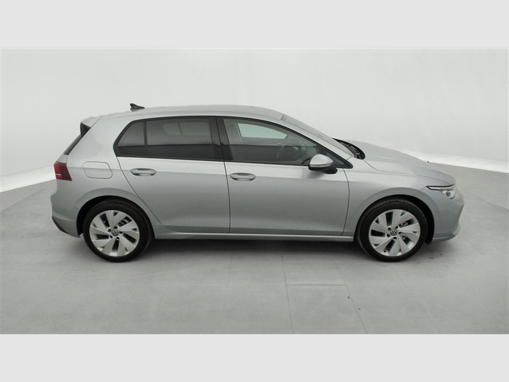 VW Golf 1.5 eTSI 115cv DSG Prime CARPLAY / FULL LED / CAMERA / JA 17 (2026) - Photo 24