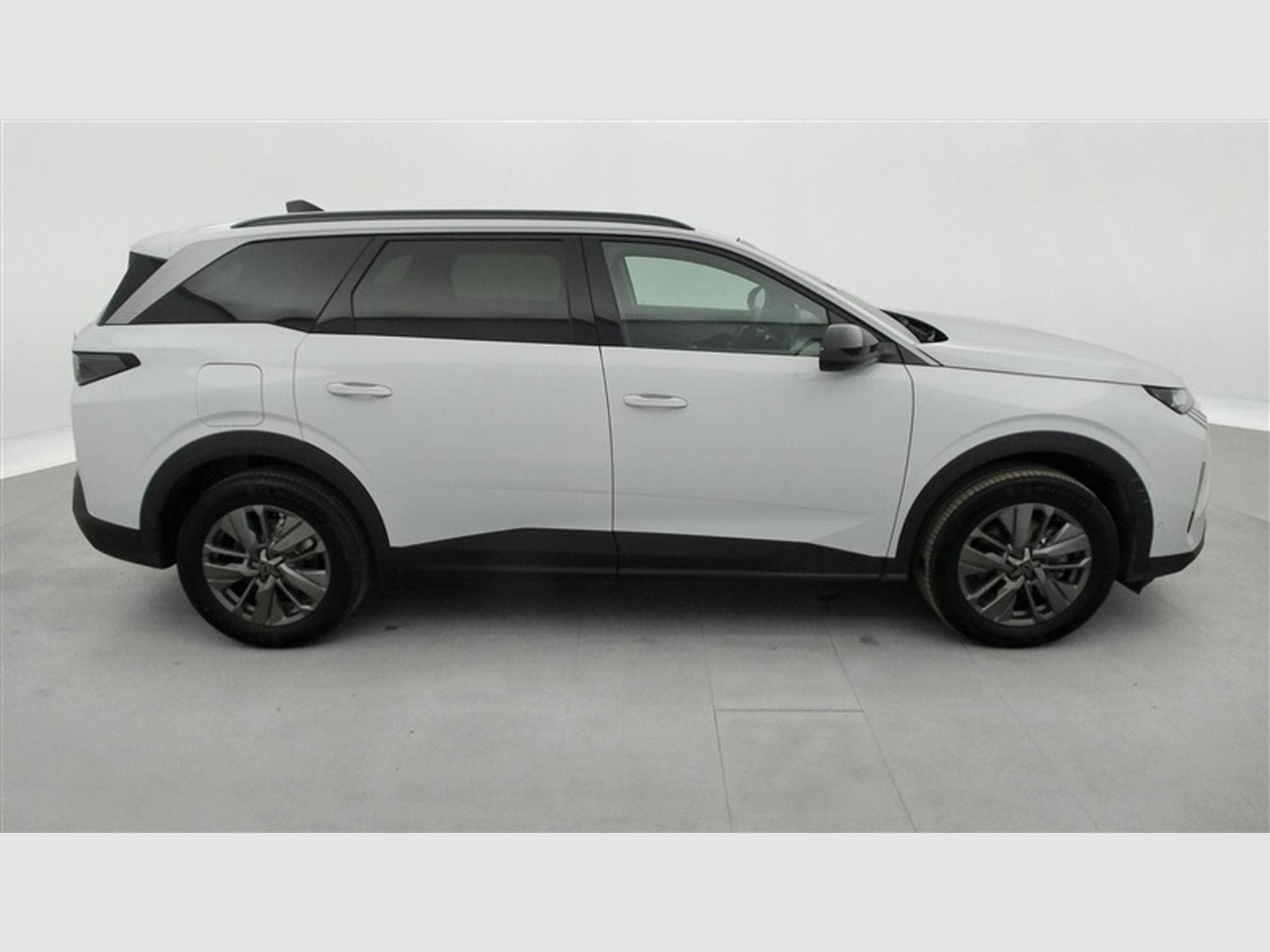 Peugeot 5008 1.2 HYBRID 145cv e-DSC6 Allure 7PL / NAVI / CAMERA360° (2025) - Photo 24
