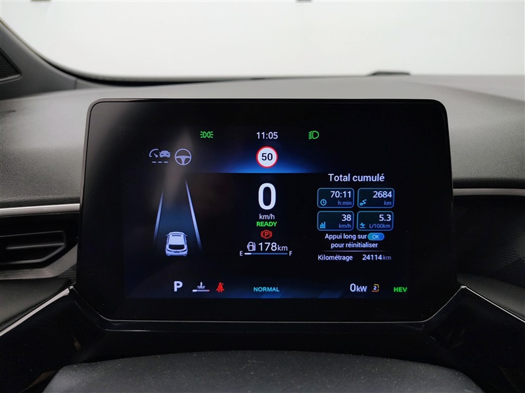 MG MG3 1.5 Hybrid BVA Luxury NAVI / FULL LED / CUIR PARTIEL / CAM (2024) - Photo 5