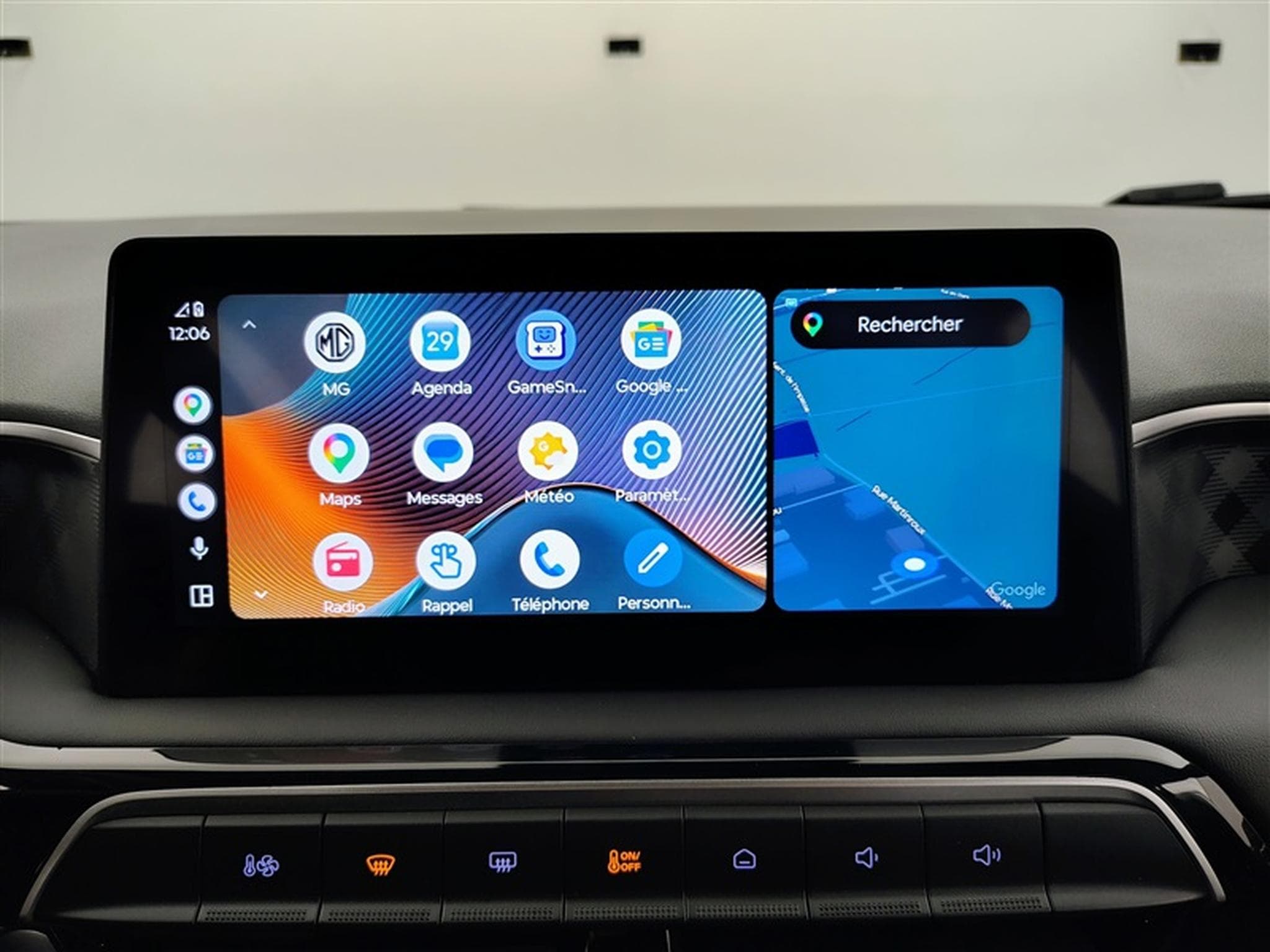 MG MG3 1.5 Hybrid BVA Luxury NAVI / FULL LED / CUIR PARTIEL / CAM (2024) - Photo 15