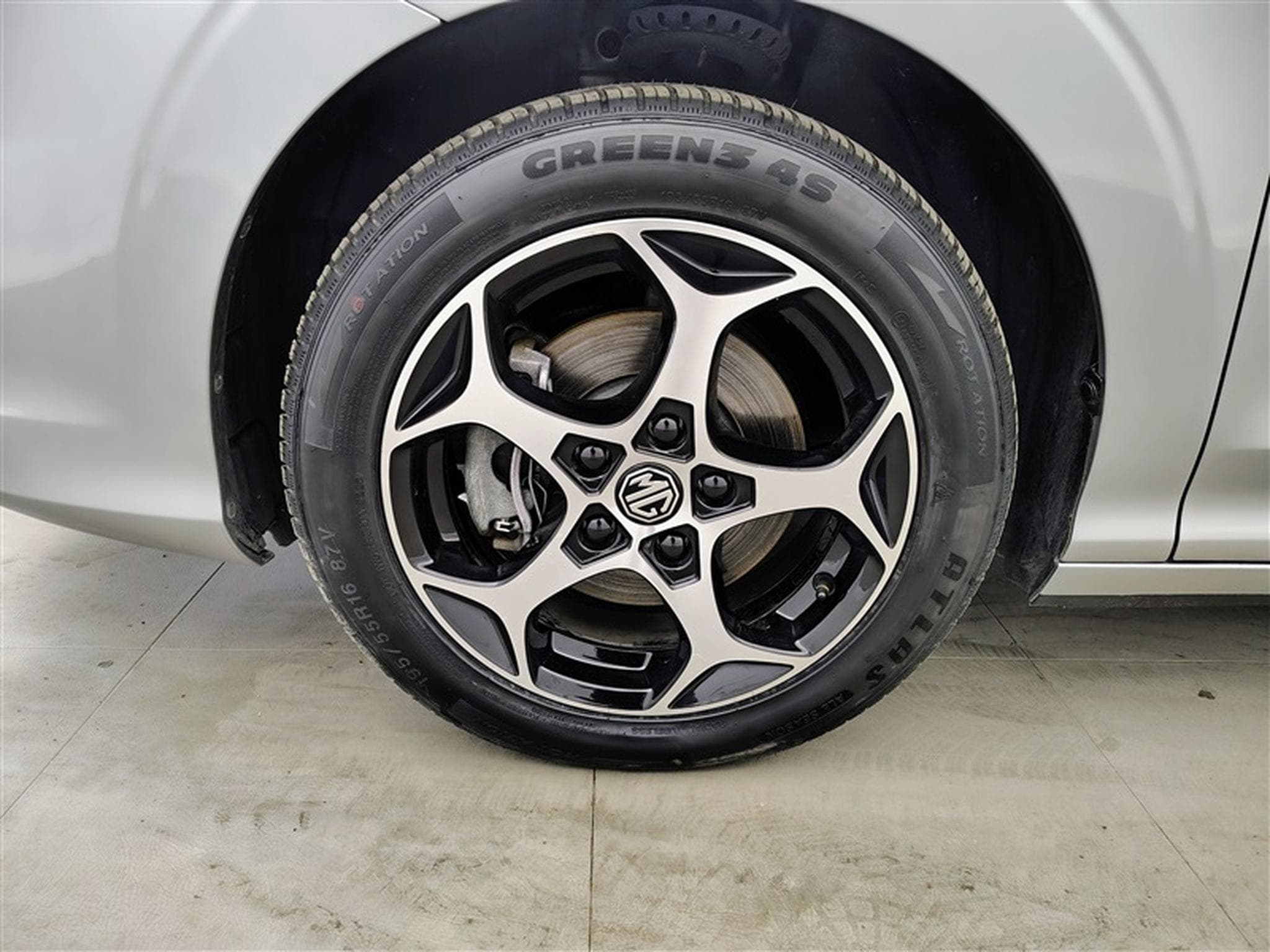 MG MG3 1.5 Hybrid BVA Luxury NAVI / FULL LED / CUIR PARTIEL / CAM (2024) - Photo 1