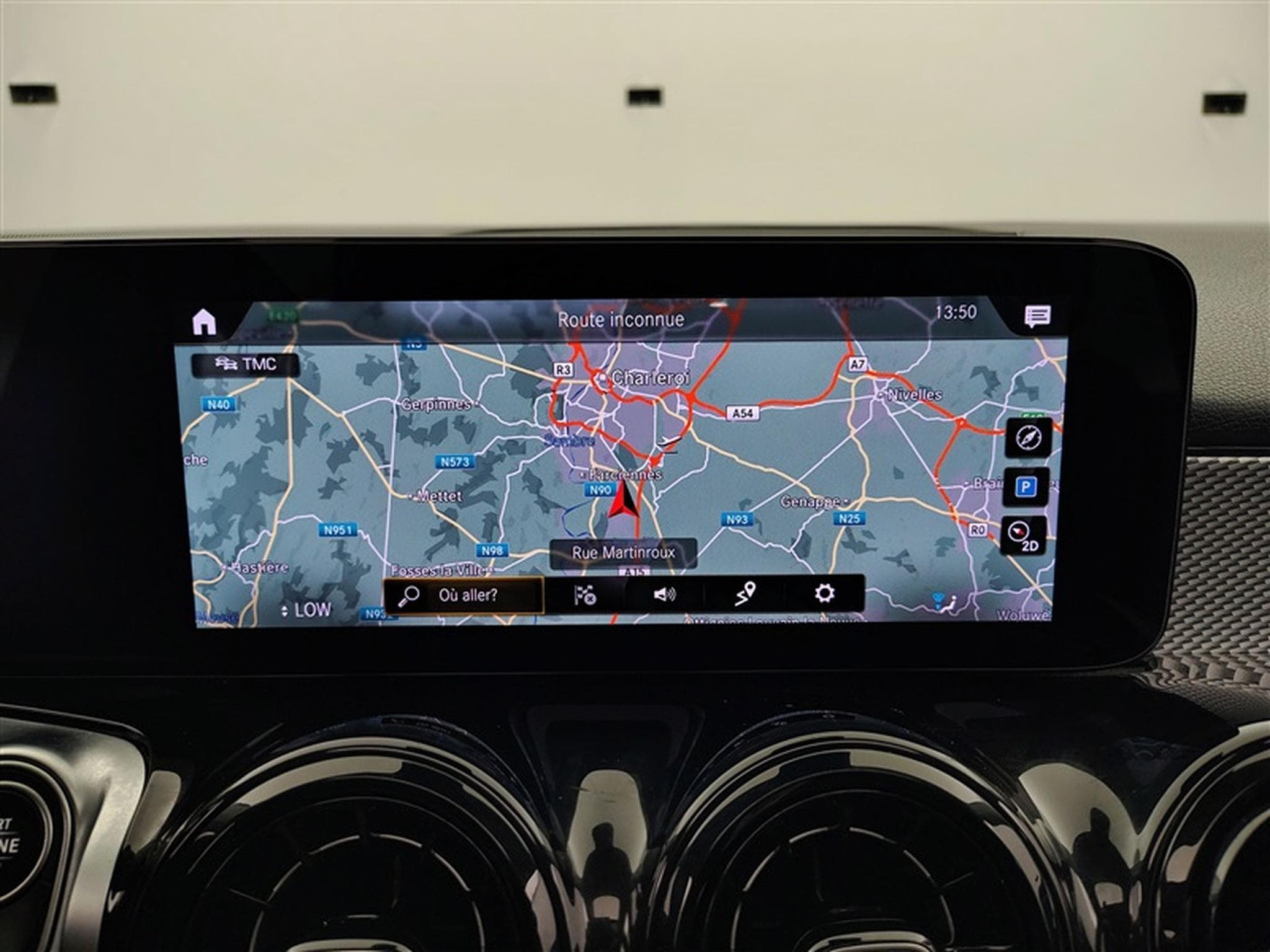 Mercedes GLB 180 GLB180 Business Line S-CUIR/NAVI/TO PANO/JA/PDC (2022) - Photo 7