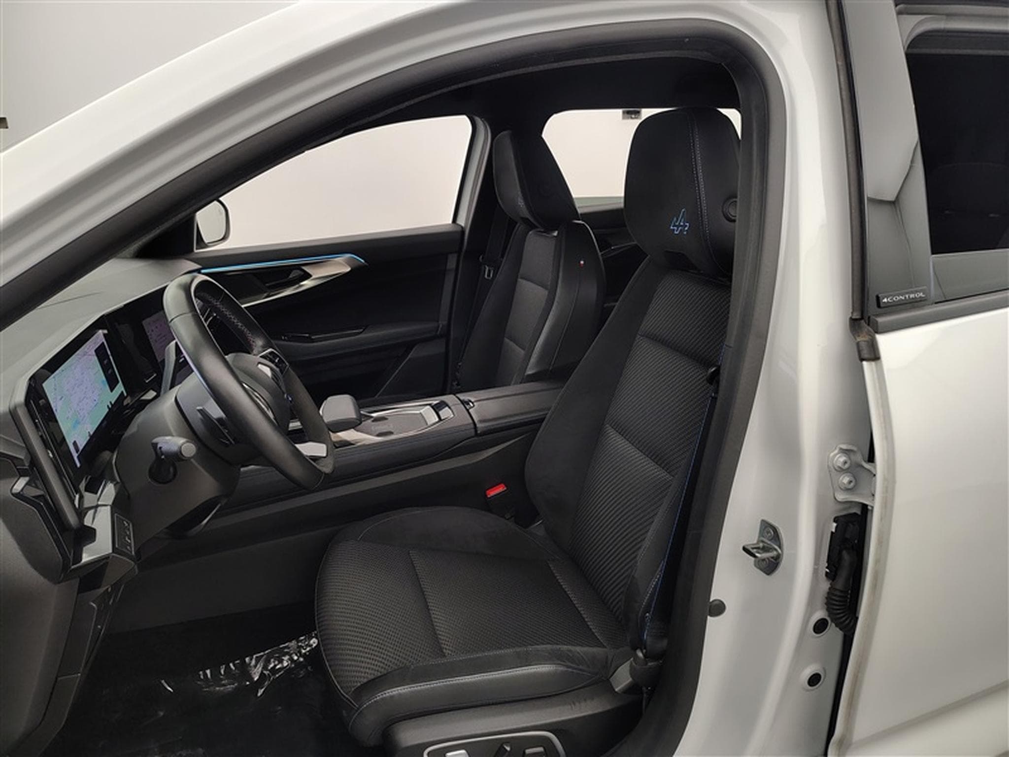 Renault Espace 1.2 E-Tech HEV Esprit Alpine 7pl. NAVI / FULL LED /ALCANTARA (2024) - Photo 7