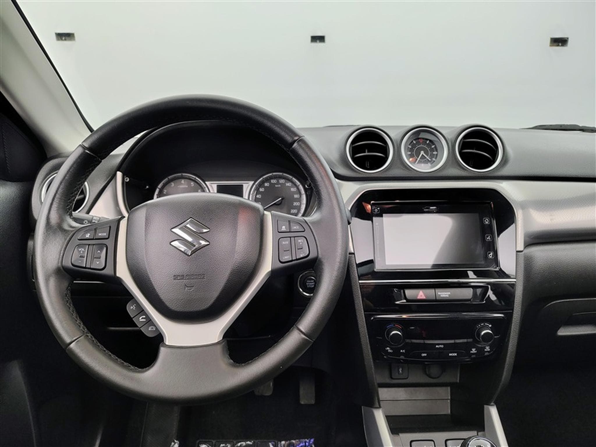 Suzuki Vitara 1.6i 4x2 GL+ (2017) - Photo 9