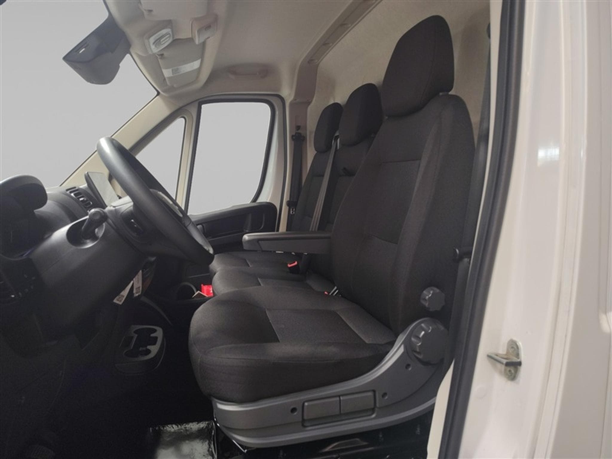 Fiat Ducato 2.2 Multijet 140cv L3H2 NAVI / CAMERA / CLIM AUTO (2024) - Photo 7