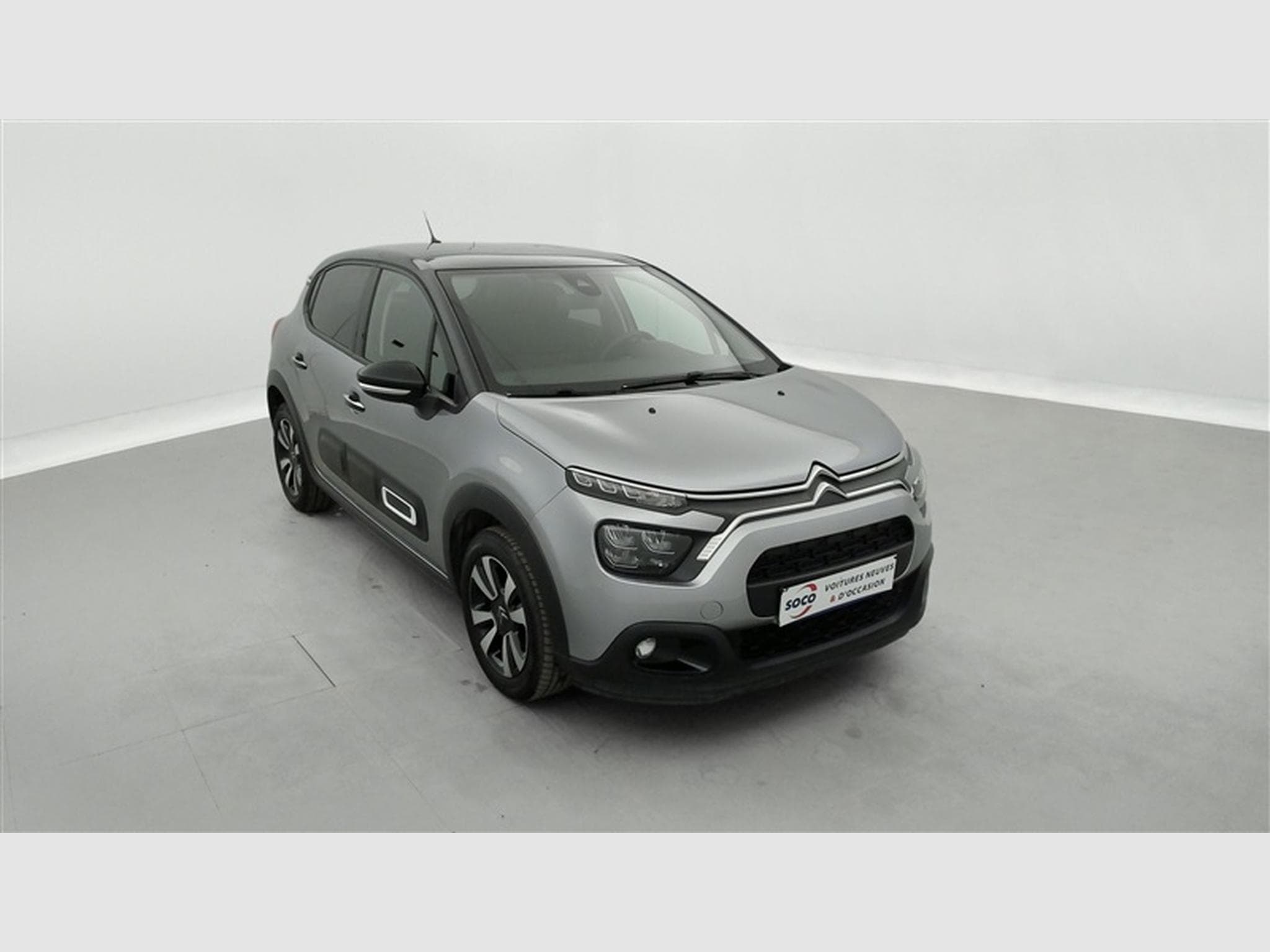 Citroen C3 1.2i PureTech Shine CARPLAY / FULL LED / JA 16" (2023) - Photo 20