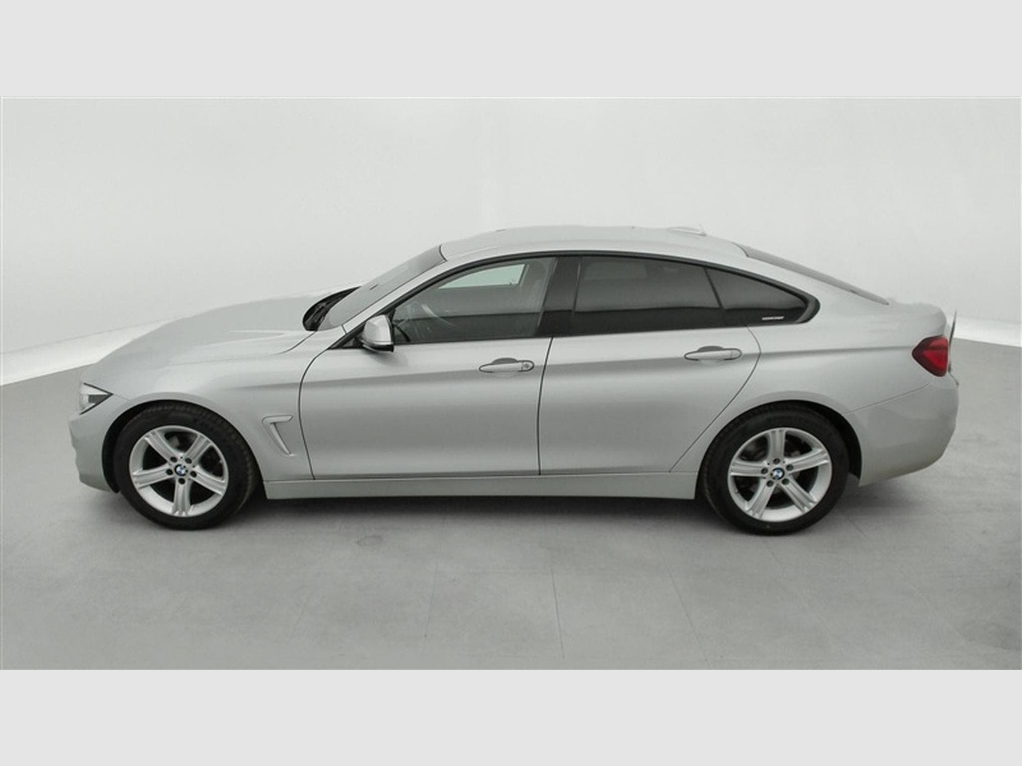 BMW 418 d Gran Coupé Cuir / Navi / Led / PDC av+ar (2020) - Photo 3