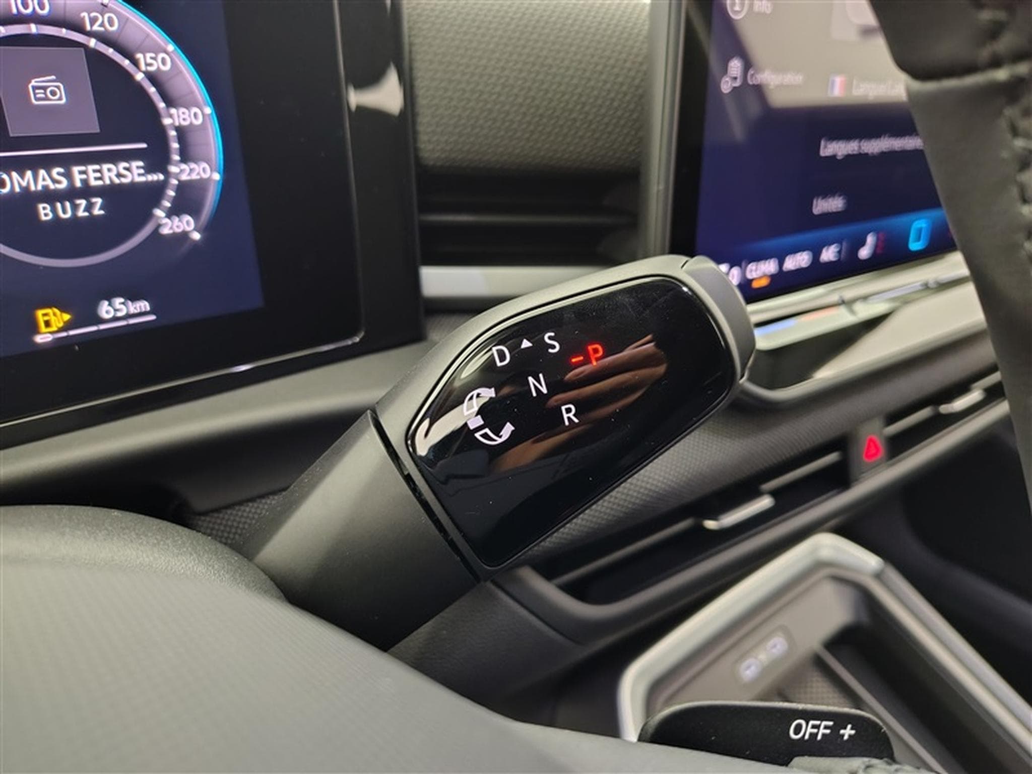VW T-Roc 1.5 TSI 150cv DSG Life CARPLAY / FULL LED / CAMERA / JA 17" (2026) - Photo 1