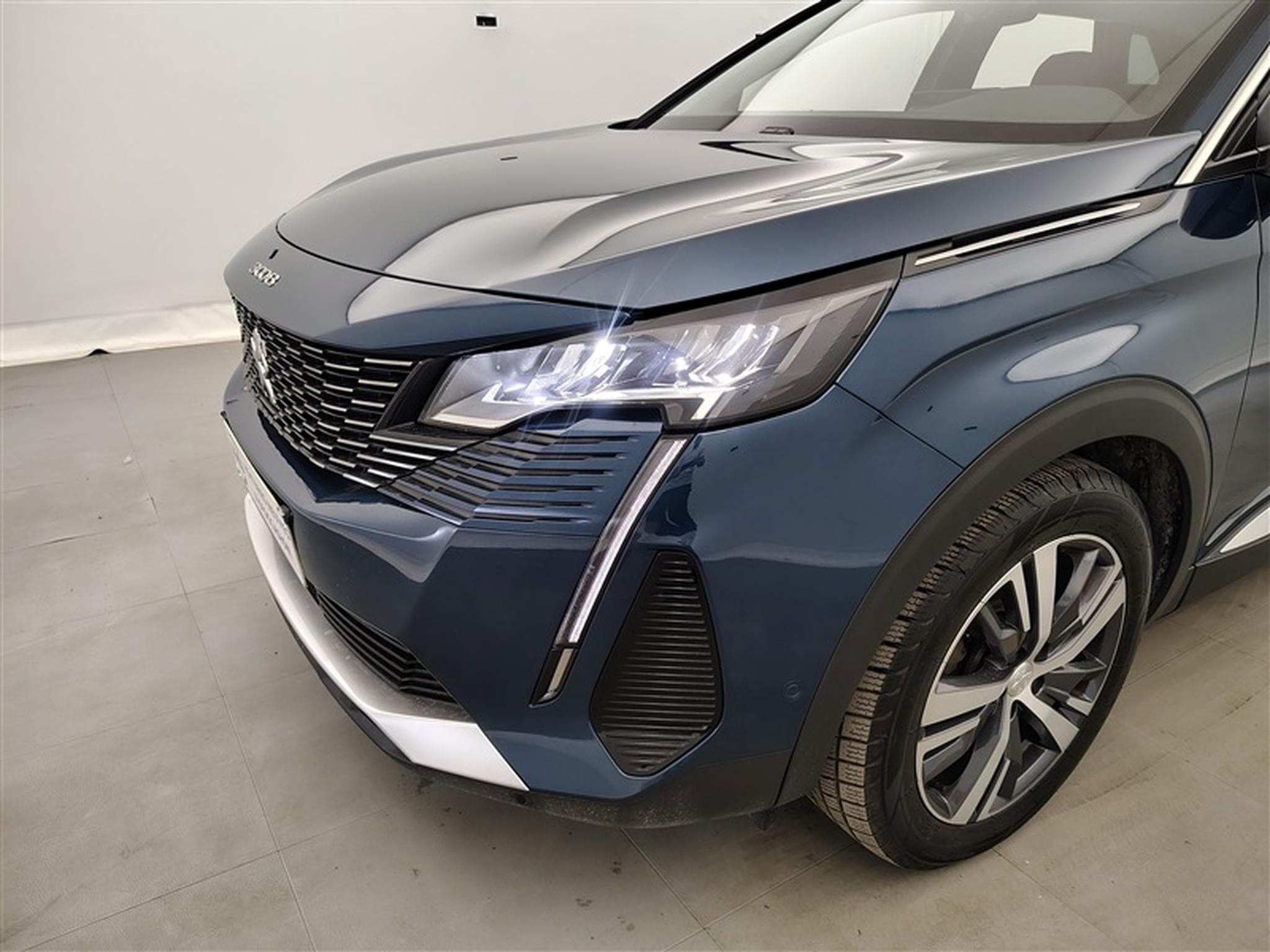 Peugeot 3008 1.5 DIESEL EAT8 Allure Pack S-CUIR / NAVI / FULL LED (2022) - Photo 14