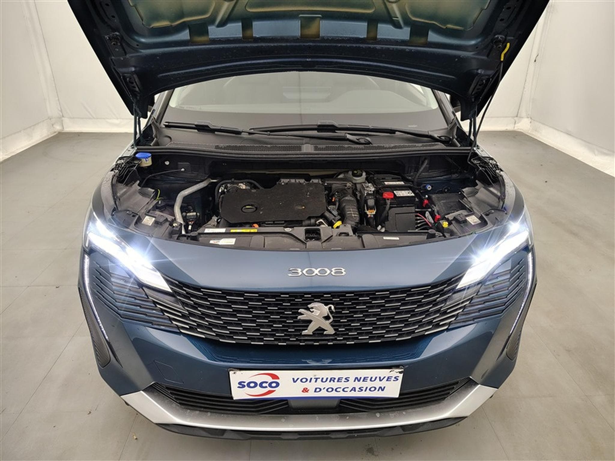 Peugeot 3008 1.5 DIESEL EAT8 Allure Pack S-CUIR / NAVI / FULL LED (2022) - Photo 18