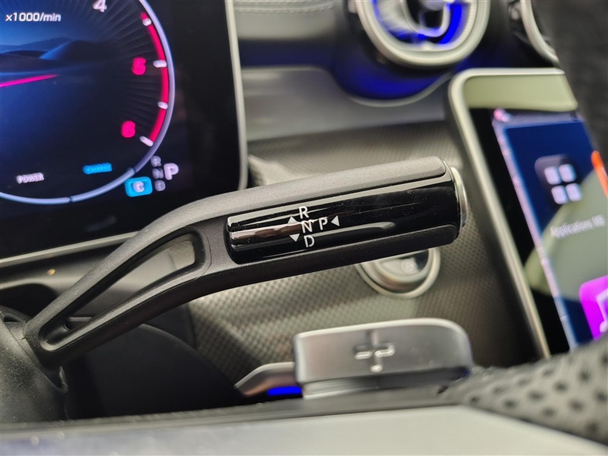 Mercedes C 200 d MHEV • STAR EDITION • AMG LINE   • PACK NIGHT (2025) - Photo 12