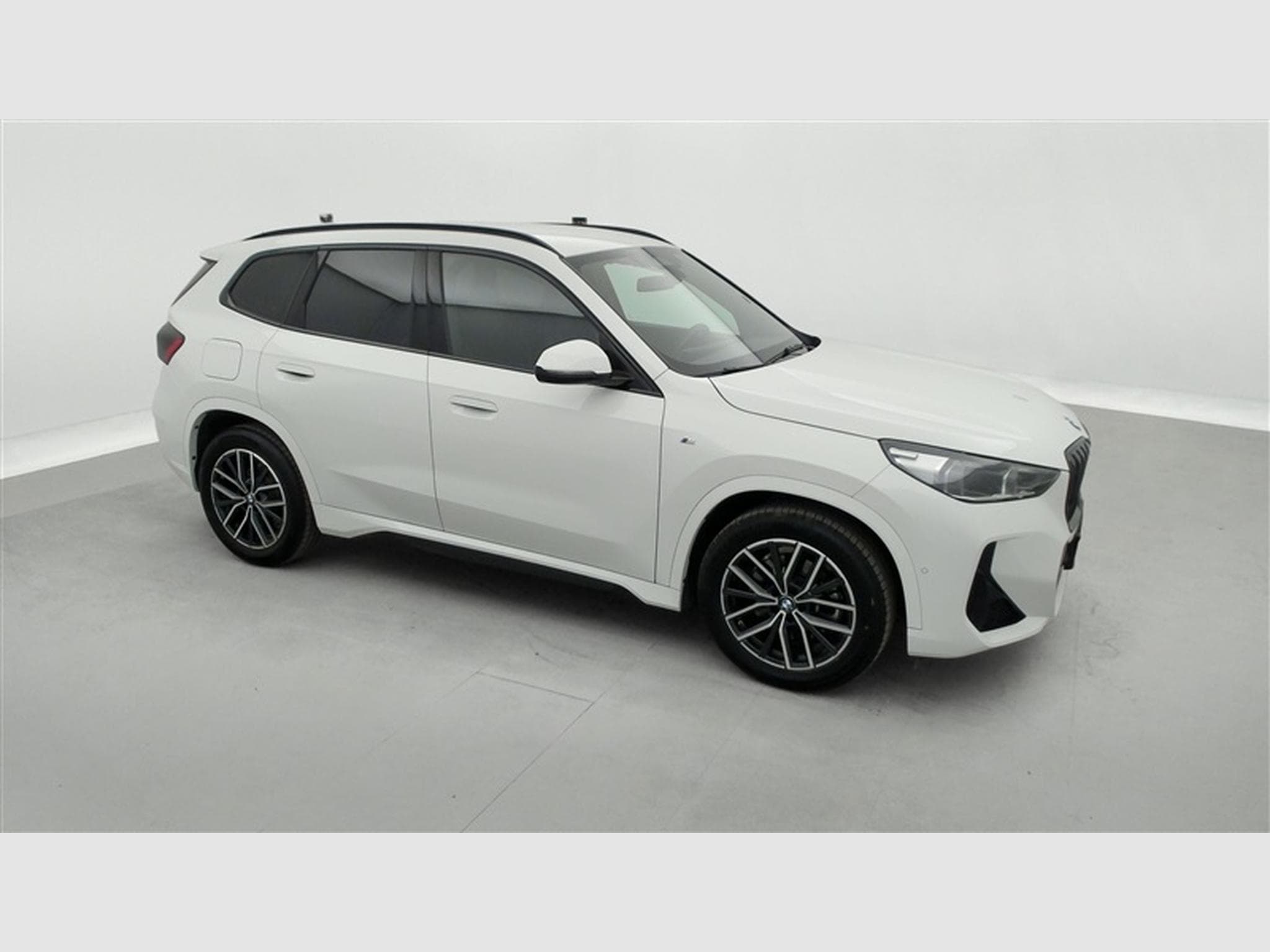 BMW X1 1.5iA sDrive20 MHEV M-Pack (2023) - Photo 23