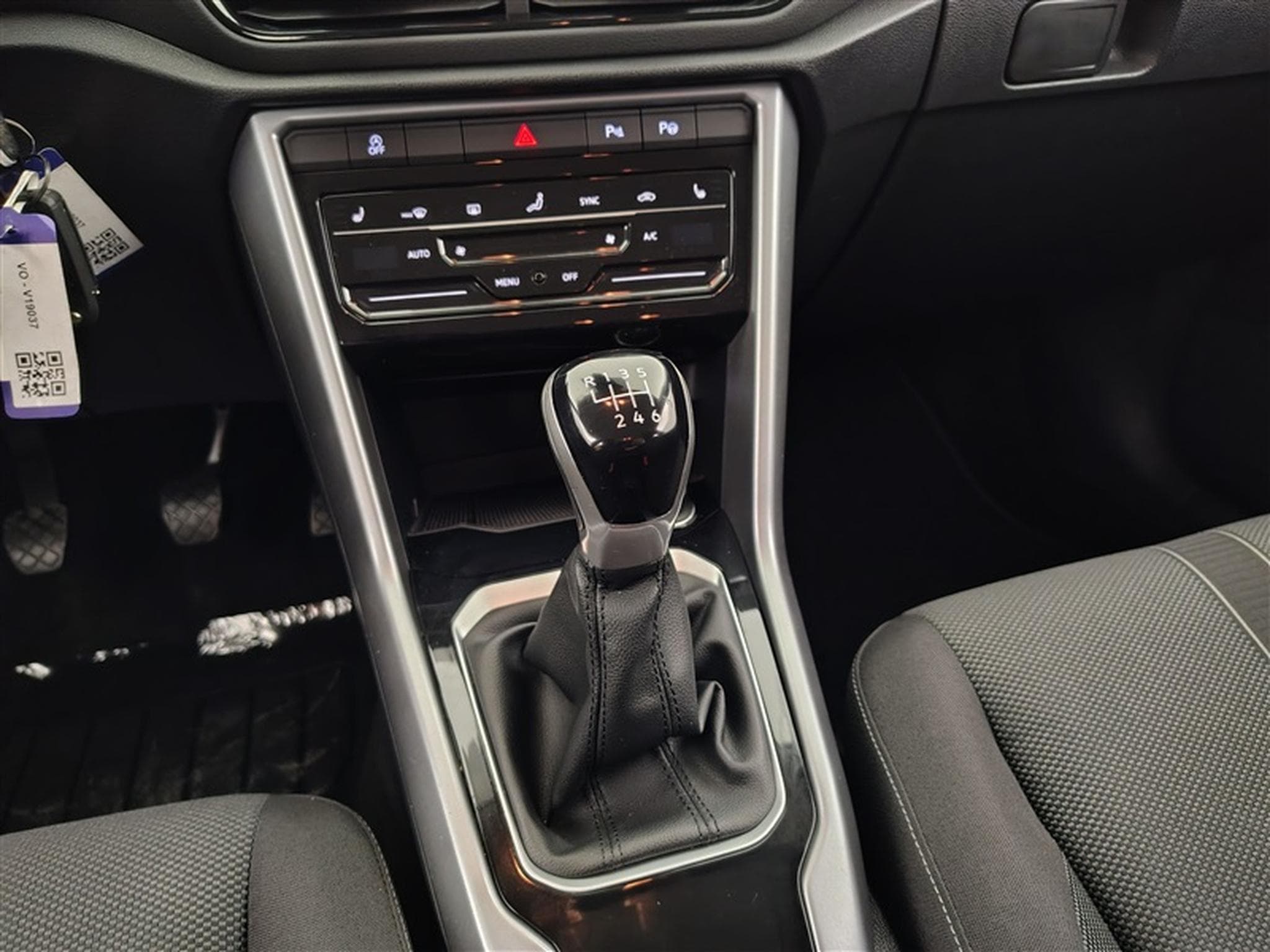 VW T-Roc 1.5  TSI Style Business Navi Cockpit / Led (2022) - Photo 12