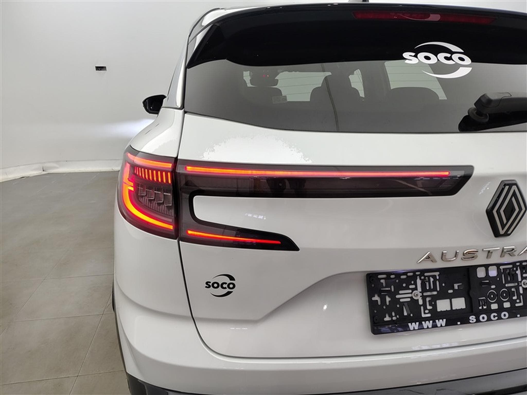 Renault Austral 1.2 E-Tec HEV Techno NAVI / FULL LED / S-CUIR (2024) - Photo 16