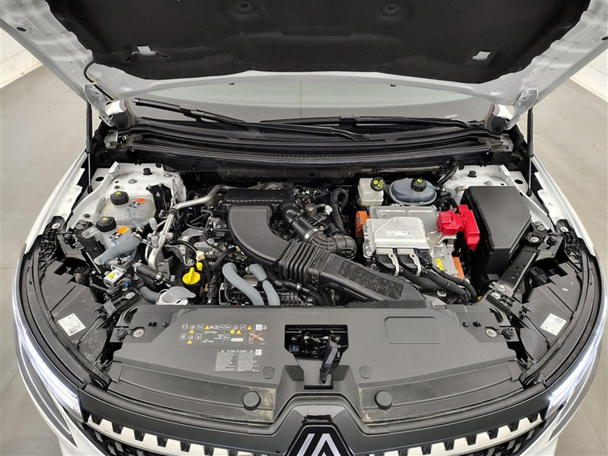 Renault Austral 1.2 E-Tec HEV Techno NAVI / FULL LED / S-CUIR (2024) - Photo 19