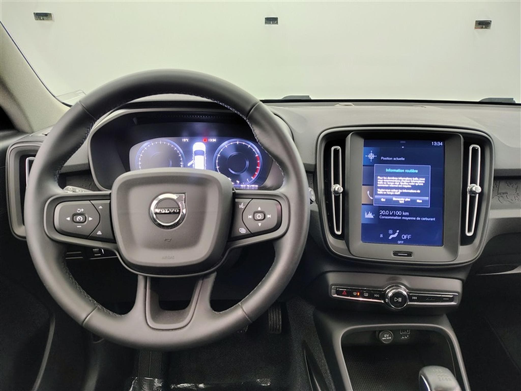 Volvo XC40 1.5 T2 Momentum Navi / Led / PDC av+ar (2021) - Photo 9