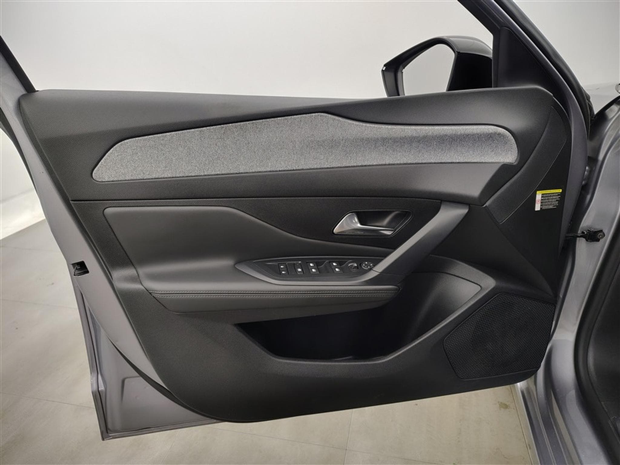 Peugeot 308 SW 1.2 PureTech Allure Pack S&S (EU6.4) (2023) - Photo 15