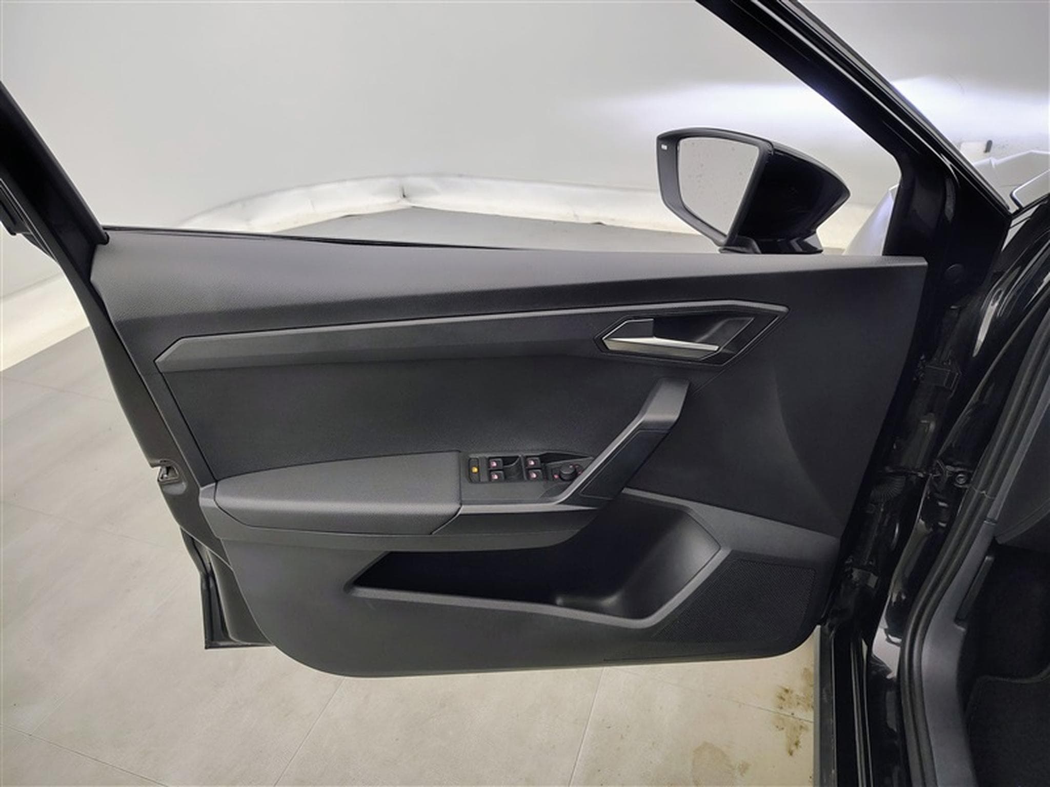 Seat Arona 1.0 TSI Move! DSG NAVI / FULL LED / CARPLAY (2024) - Photo 17
