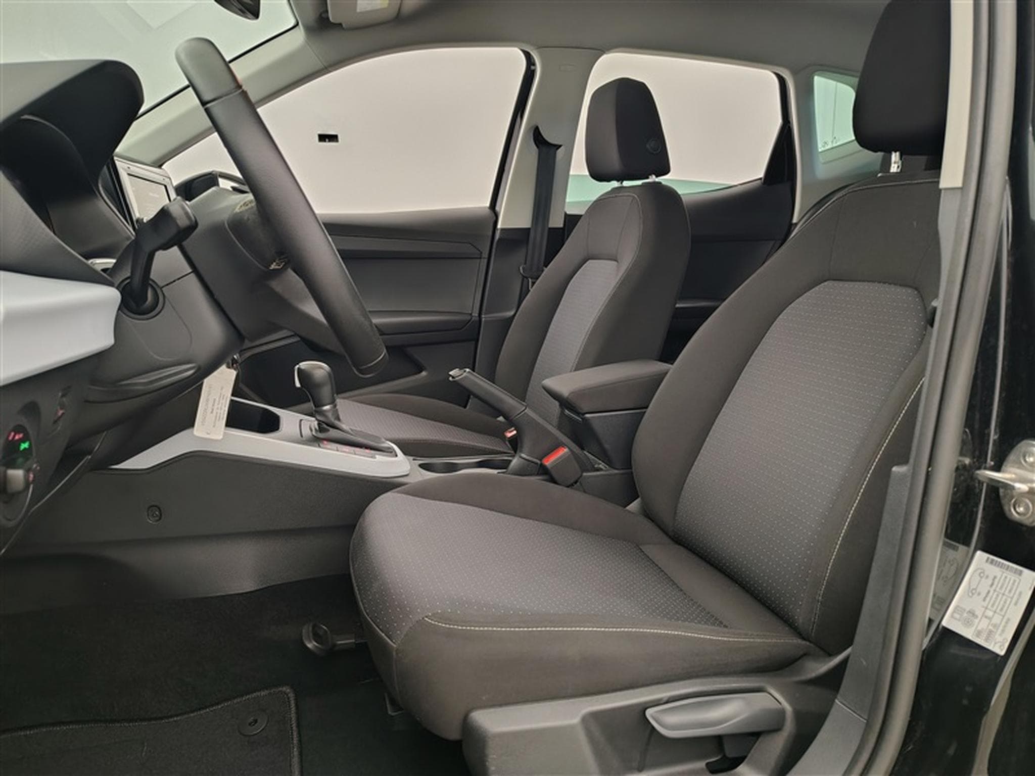 Seat Arona 1.0 TSI Move! DSG NAVI / FULL LED / CARPLAY (2024) - Photo 7