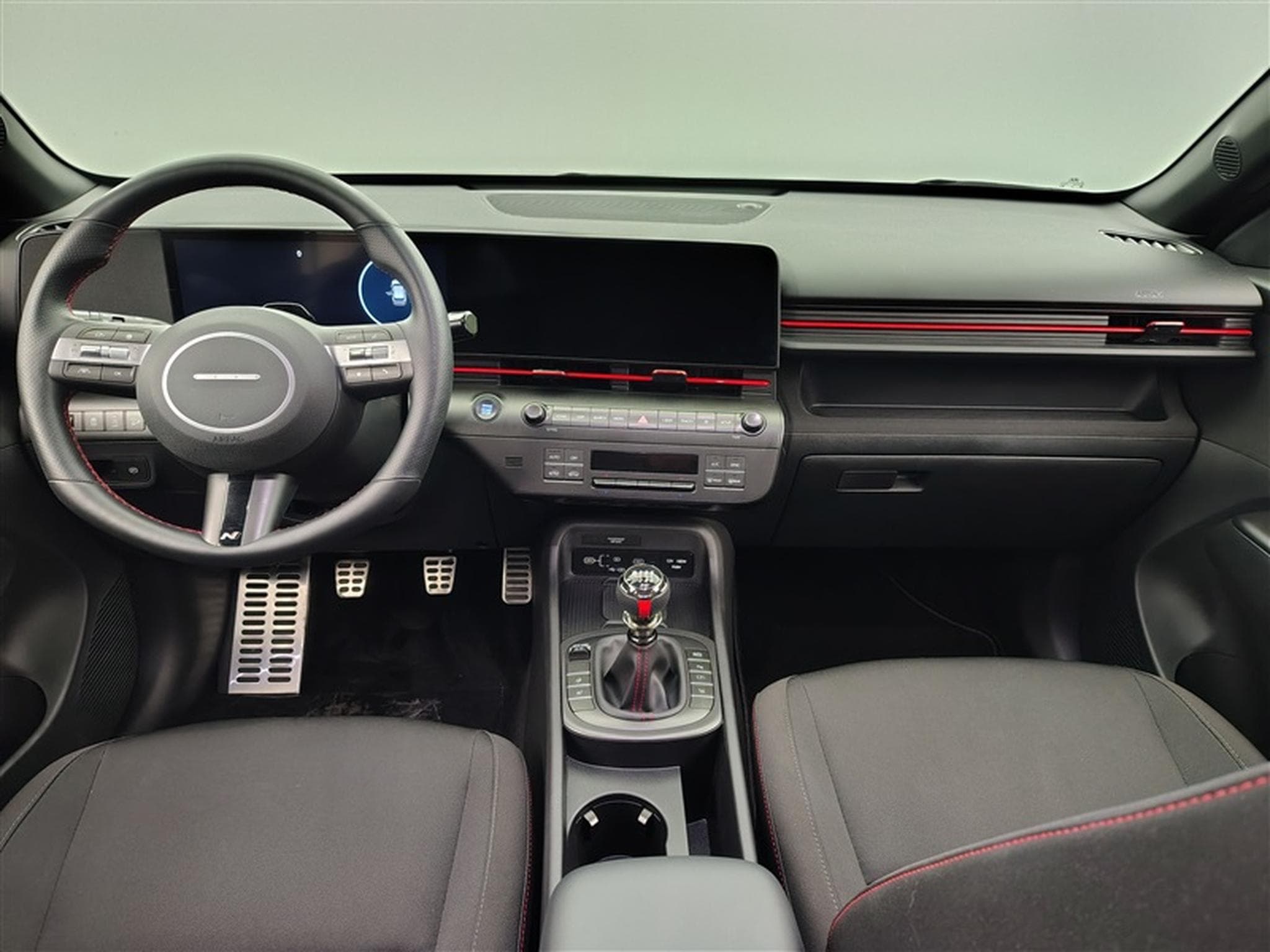 Hyundai Kona 1.6 T-GDi Feel N-Line (2025) - Photo 8