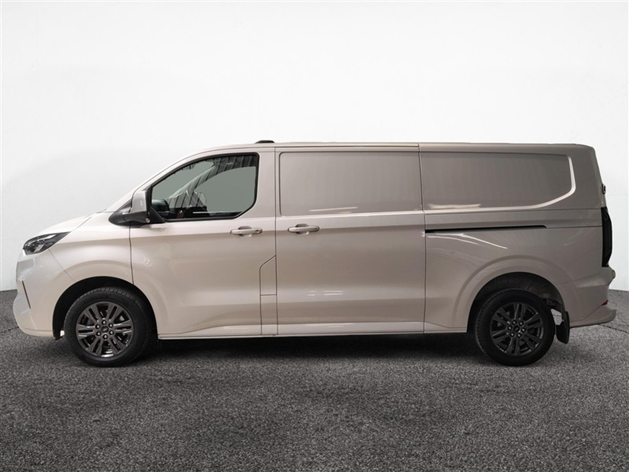 Ford Transit 2.0 TDCi L2H1 CarPlay/CAM/NAVI (2024) - Photo 3