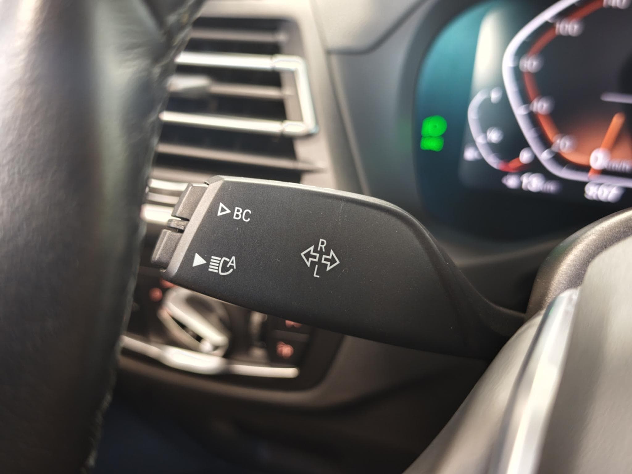 BMW X3 xDrive MHEV (2023) - Photo 16