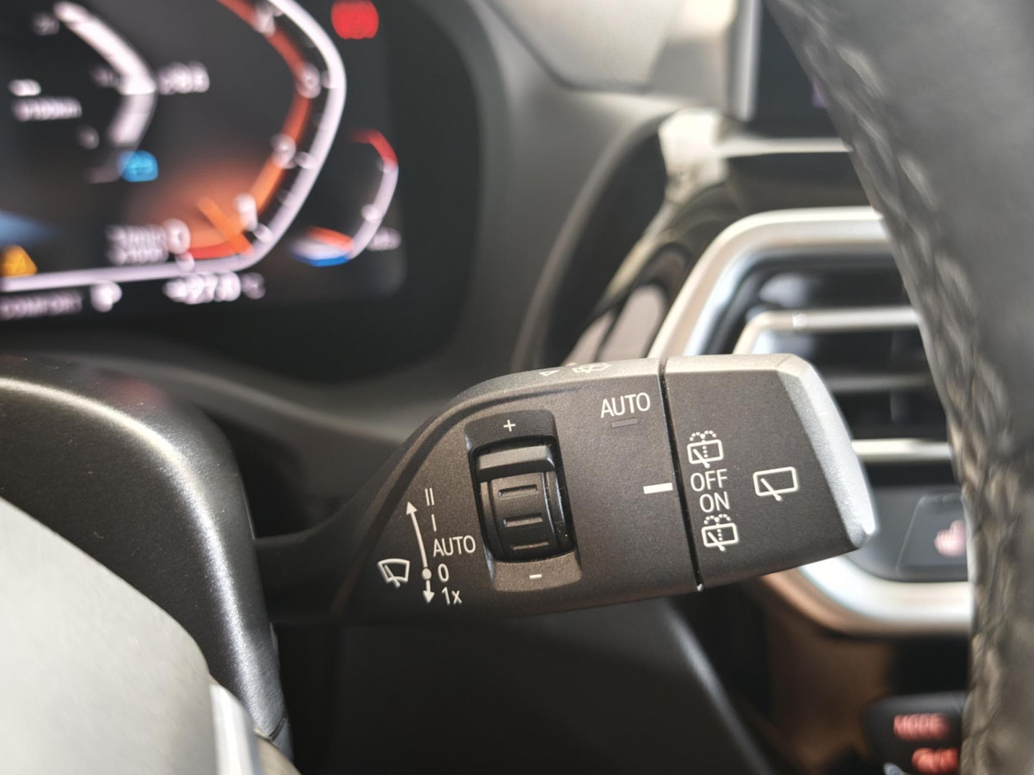 BMW X3 xDrive MHEV (2023) - Photo 17