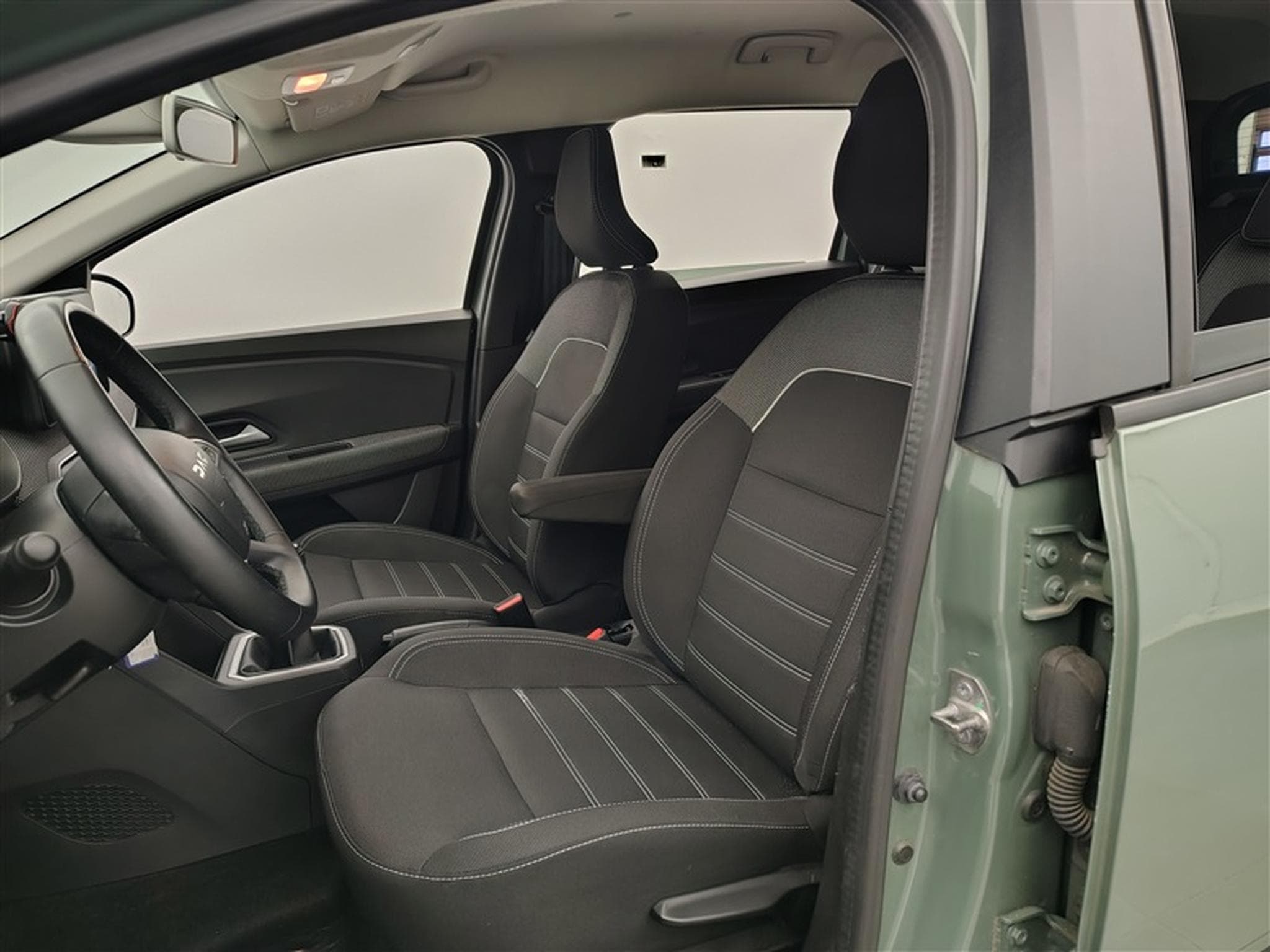 Dacia Jogger LPG 1.0 Eco-G Expression 7pl. (2024) - Photo 6