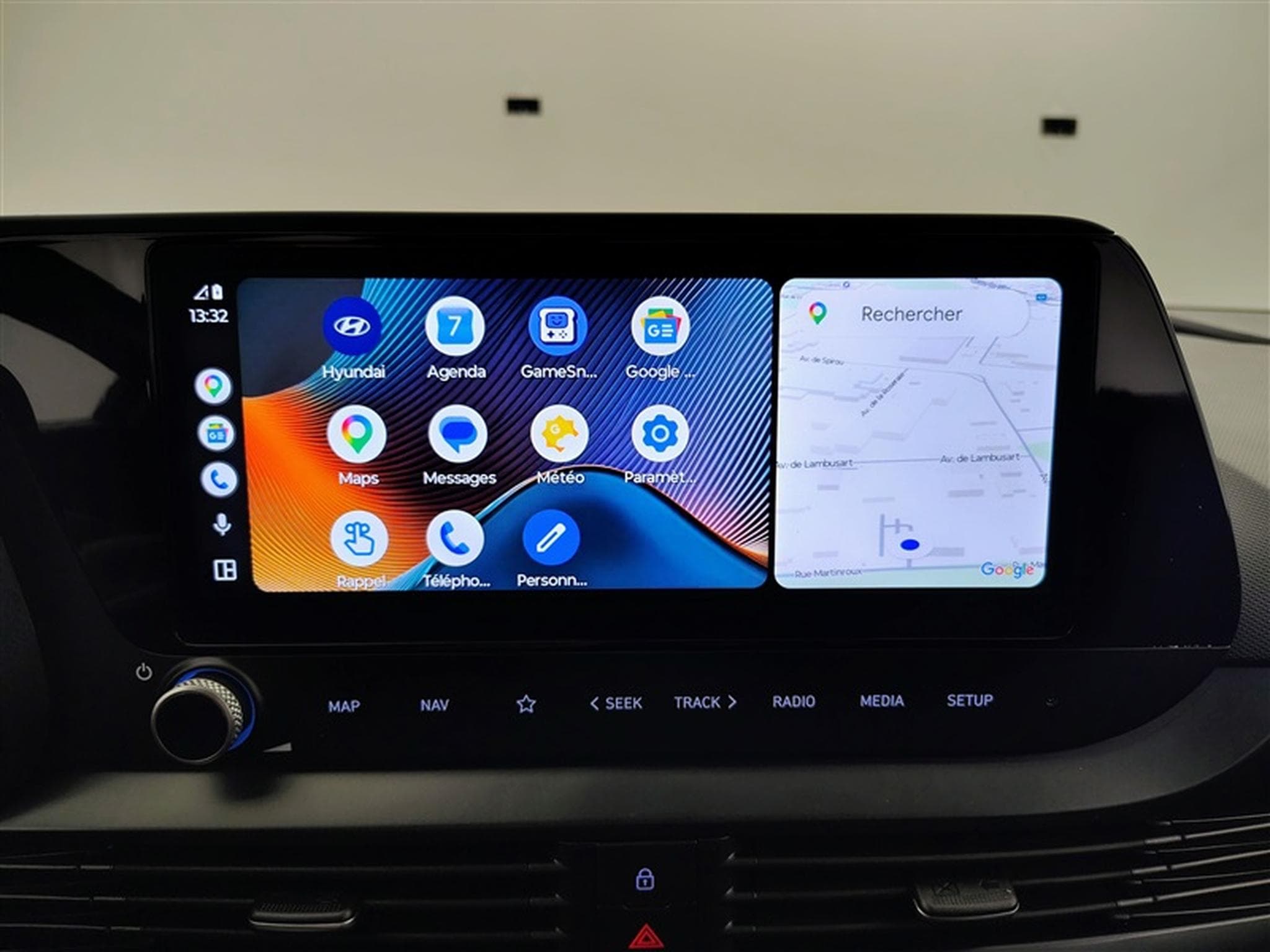 Hyundai Bayon 1.0 T-GDi MHEV Techno DCT/NAVI/LED/JA/PDC (2023) - Photo 20