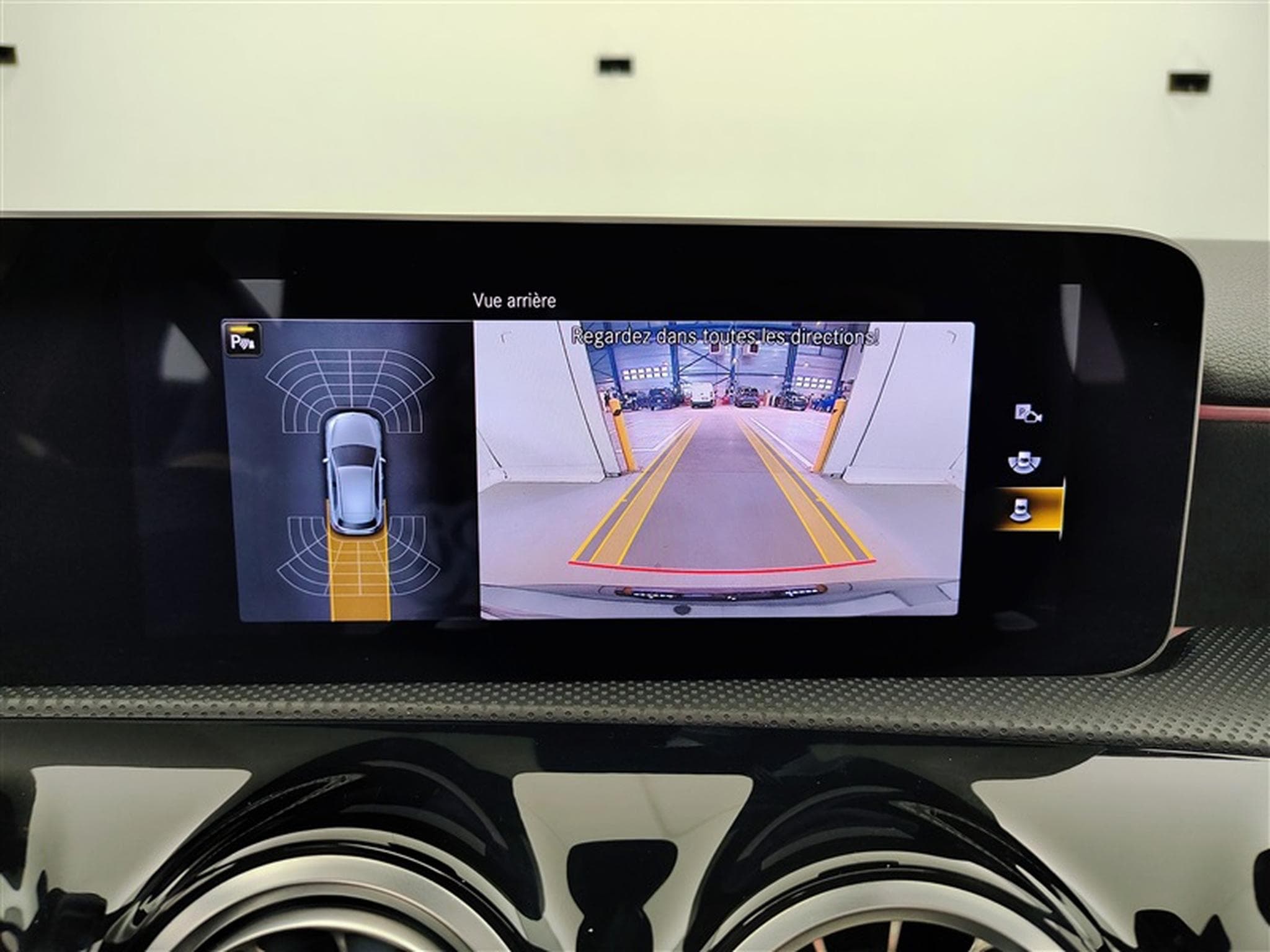 Mercedes A 160 A160 Pack AMG NAVI / FULL LED / PANO / CAMERA / JA 18" (2019) - Photo 18