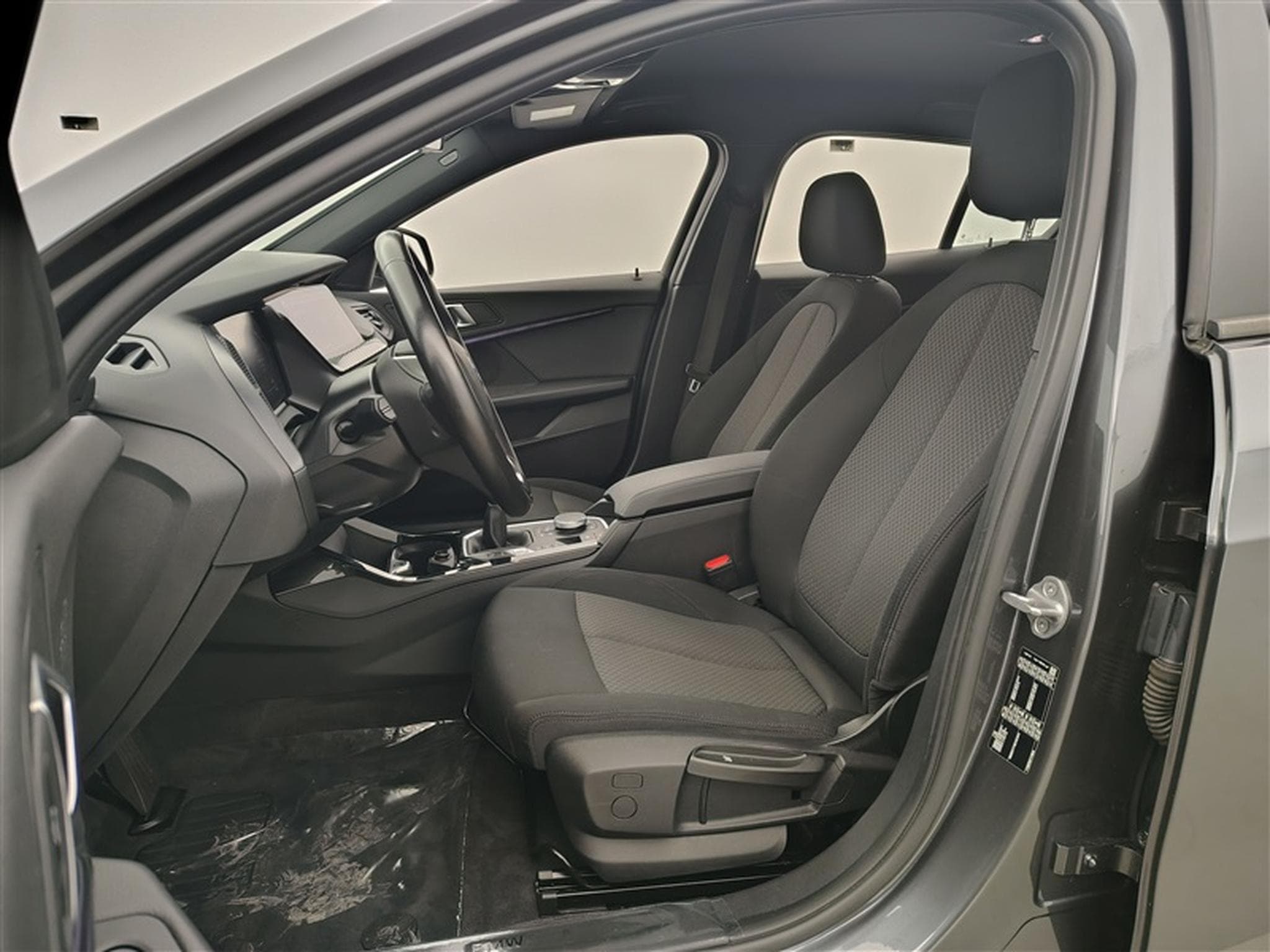 BMW 118 i OPF (2021) - Photo 7