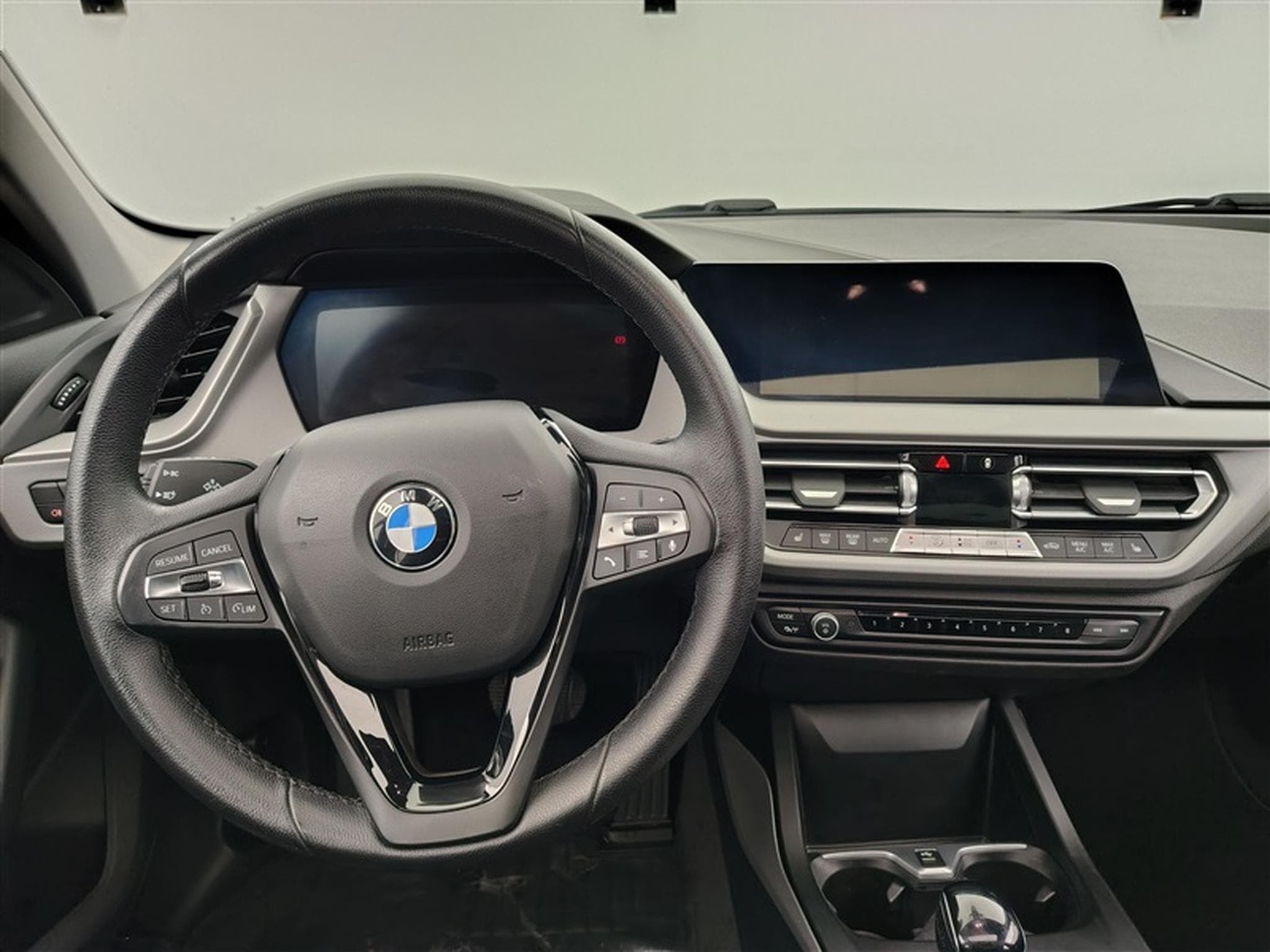 BMW 116 116iA Business Line NAVI / FULL LED / TO PANO / ALU (2023) - Photo 9