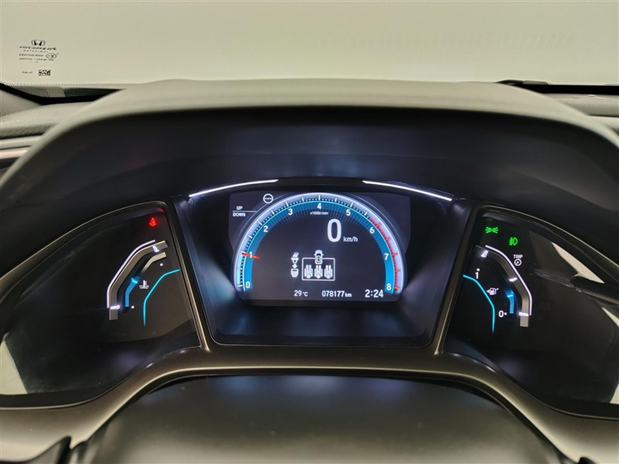 Honda Civic 1.0 i-VTEC Elegance NAVI / FULL LED / CUIR / CAMERA (2021) - Photo 10